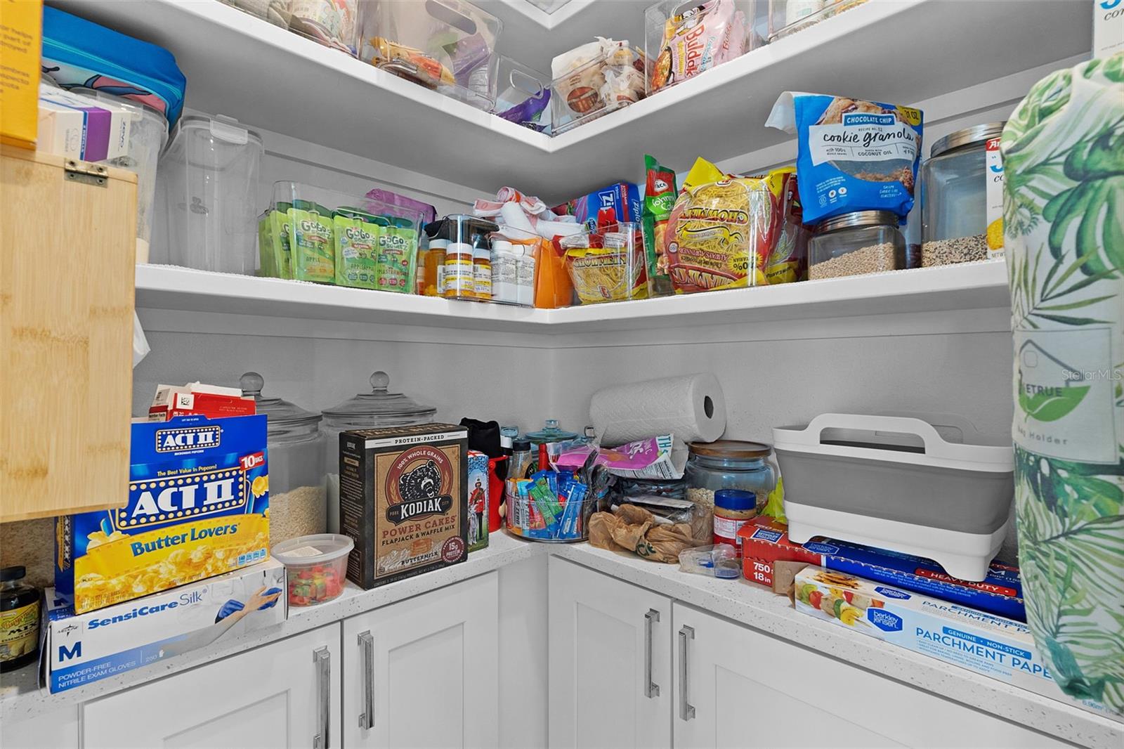 Image 16 of 43 For 2141 Treasure Hill Street