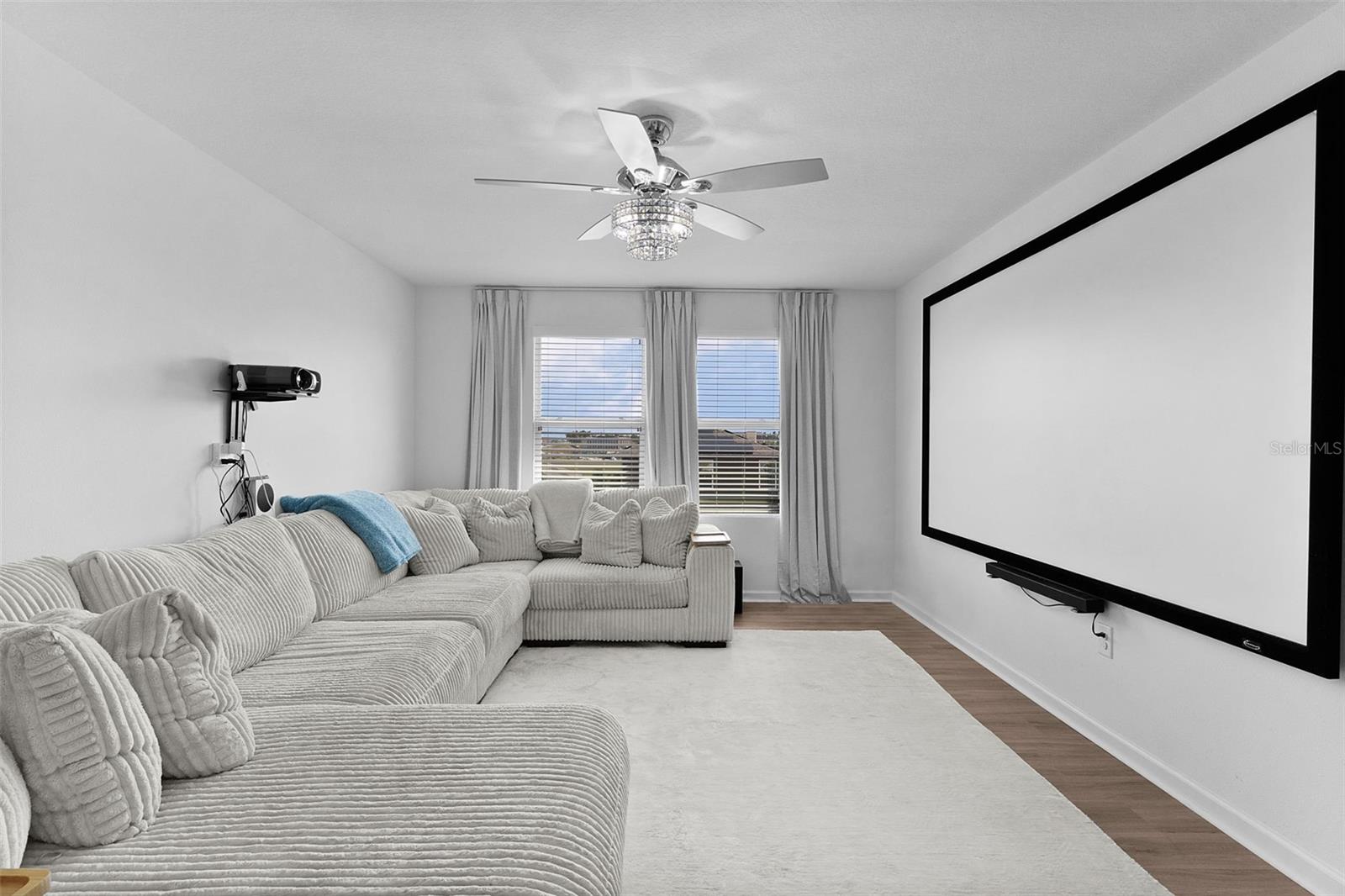 Image 18 of 43 For 2141 Treasure Hill Street