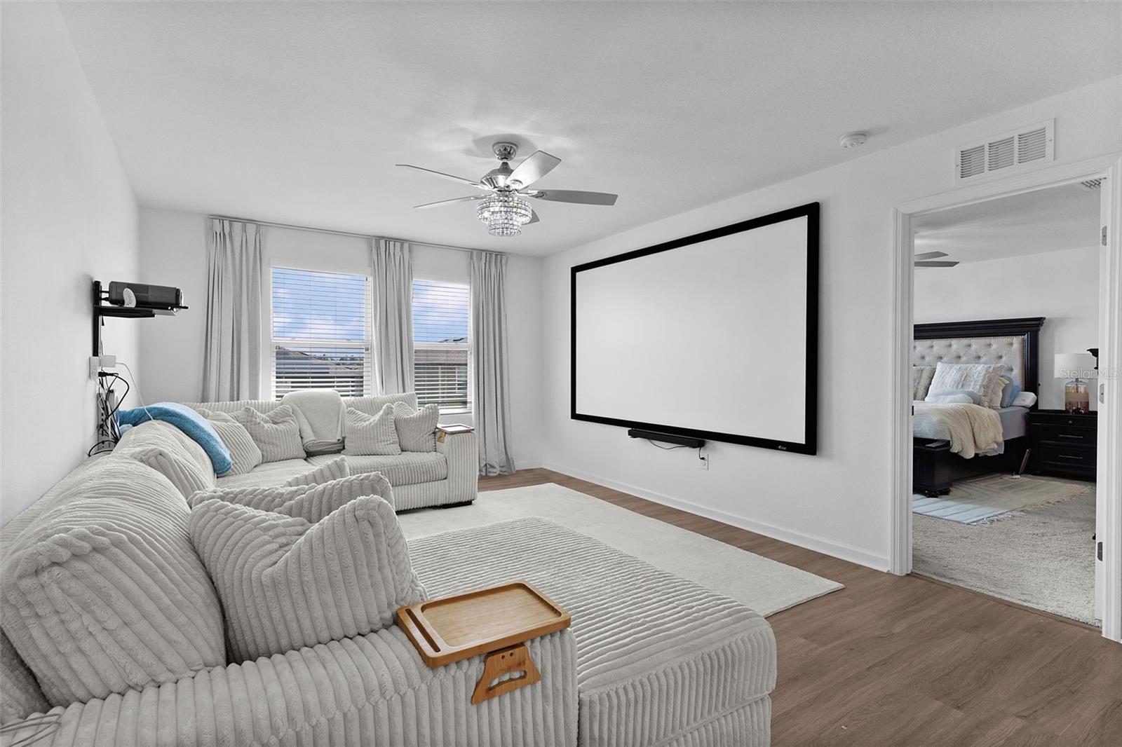 Image 19 of 43 For 2141 Treasure Hill Street