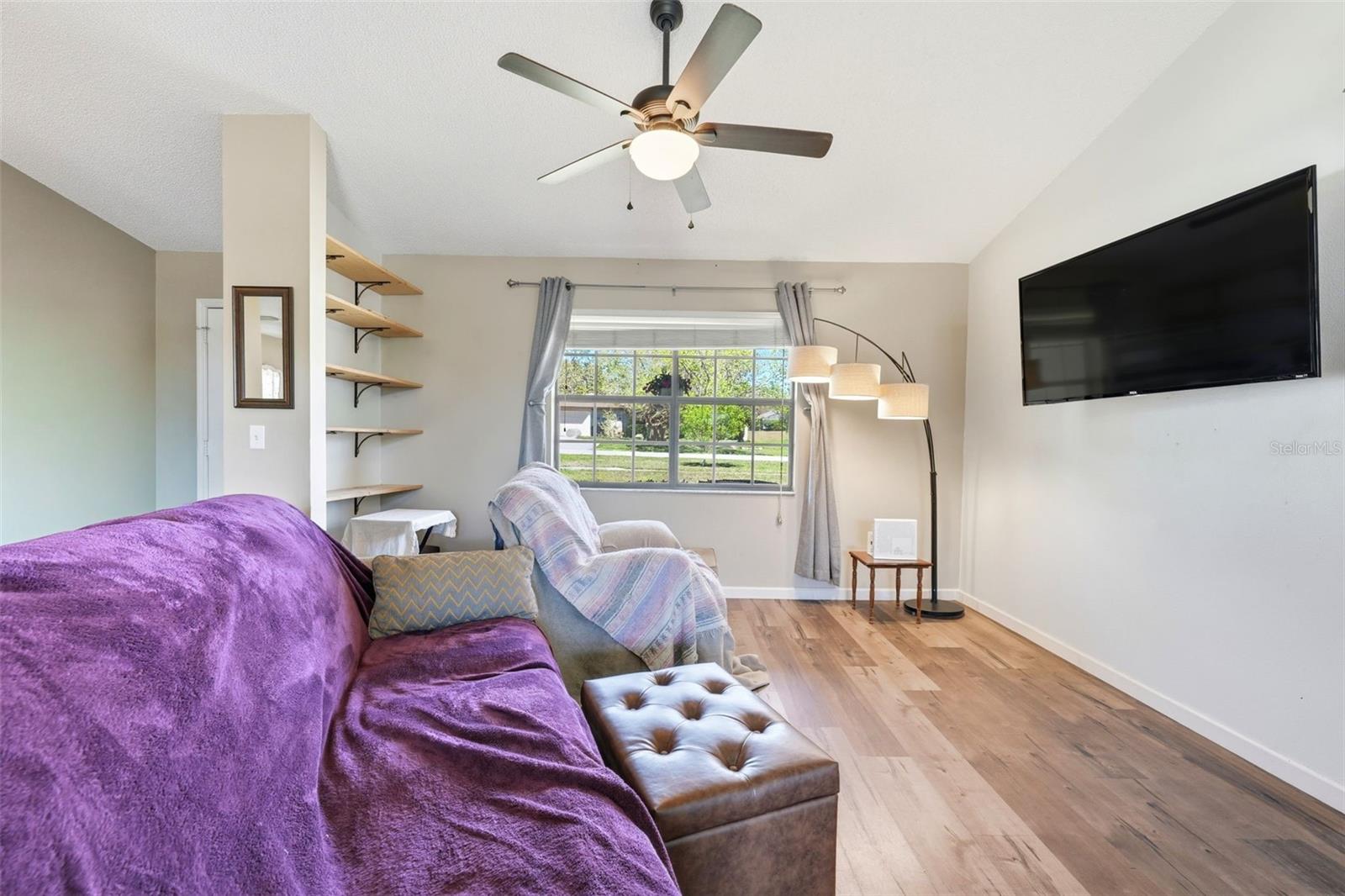 Image 2 of 47 For 12624 Glen Abbey