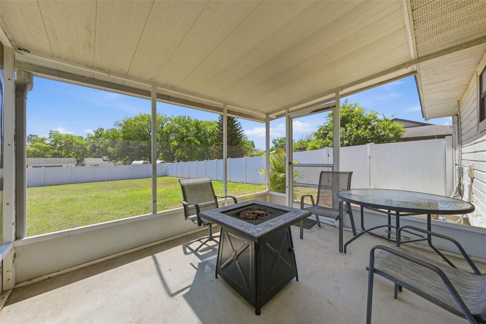 Image 23 of 47 For 12624 Glen Abbey