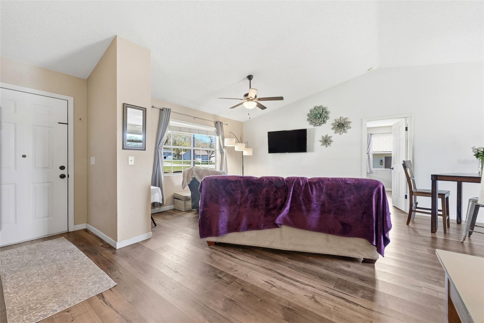 Image 3 of 47 For 12624 Glen Abbey