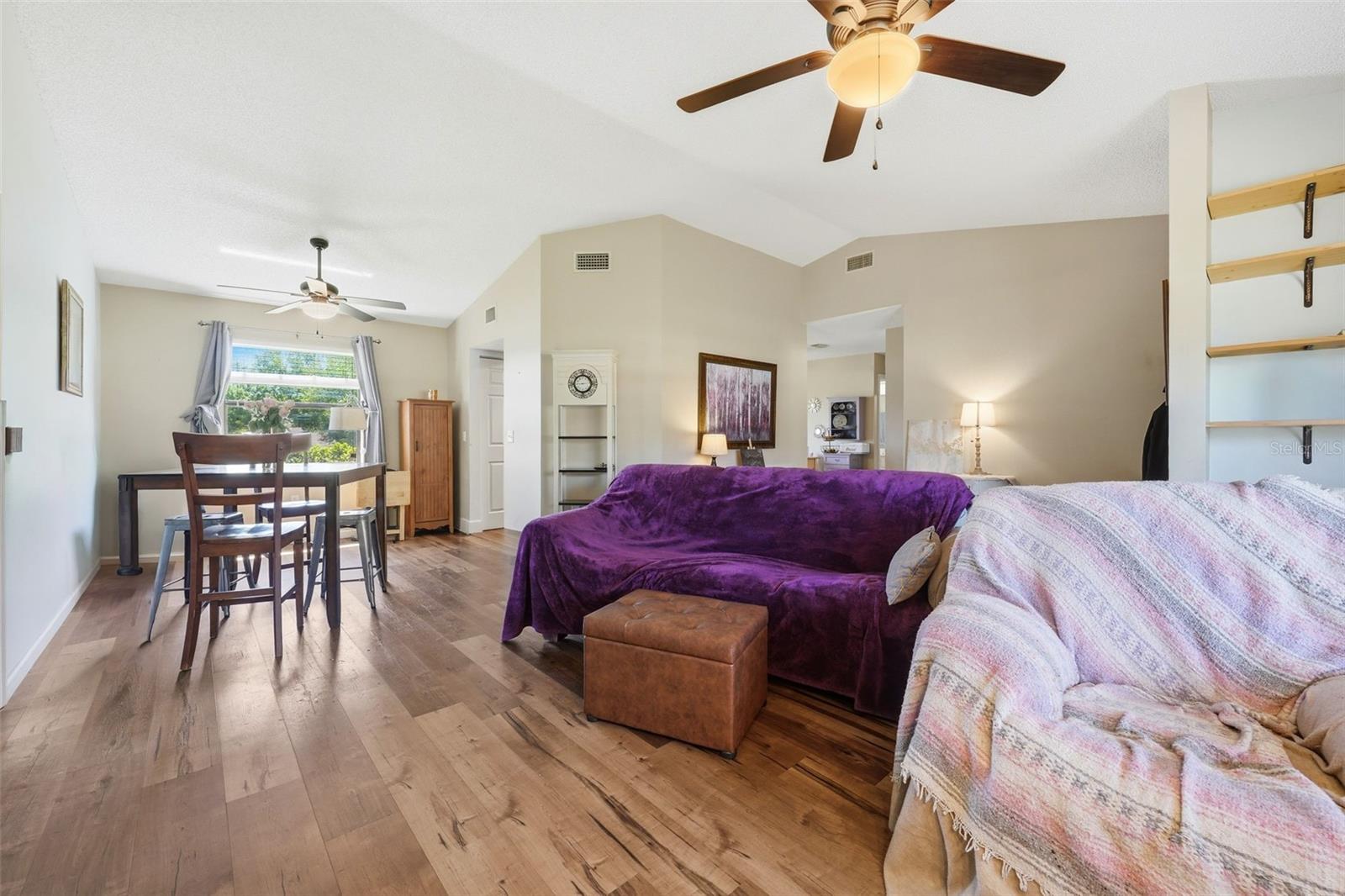 Image 4 of 47 For 12624 Glen Abbey