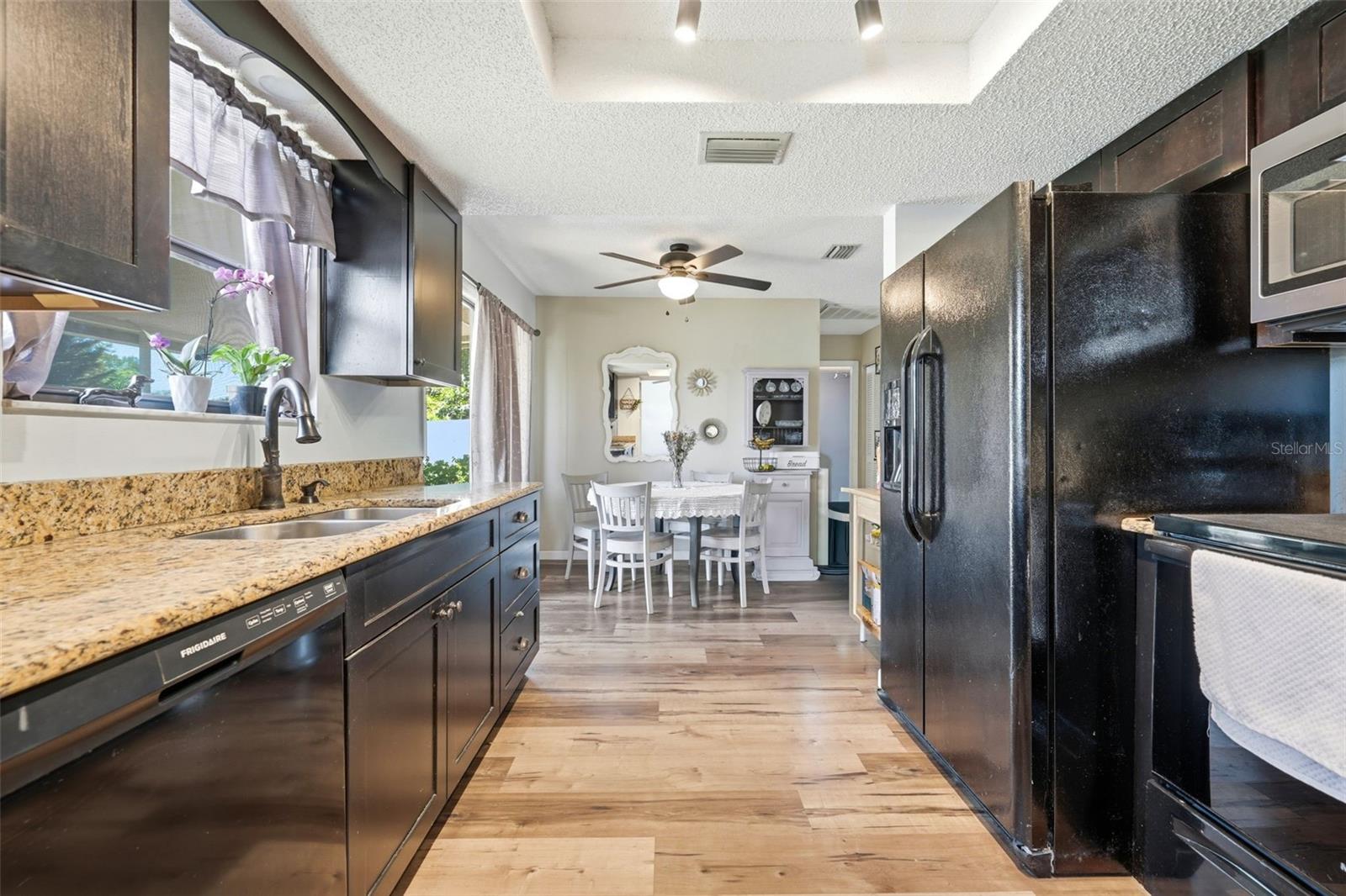 Image 8 of 47 For 12624 Glen Abbey