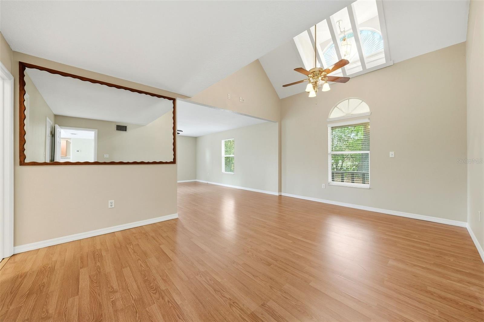 Image 16 of 53 For 12311 Putney Court