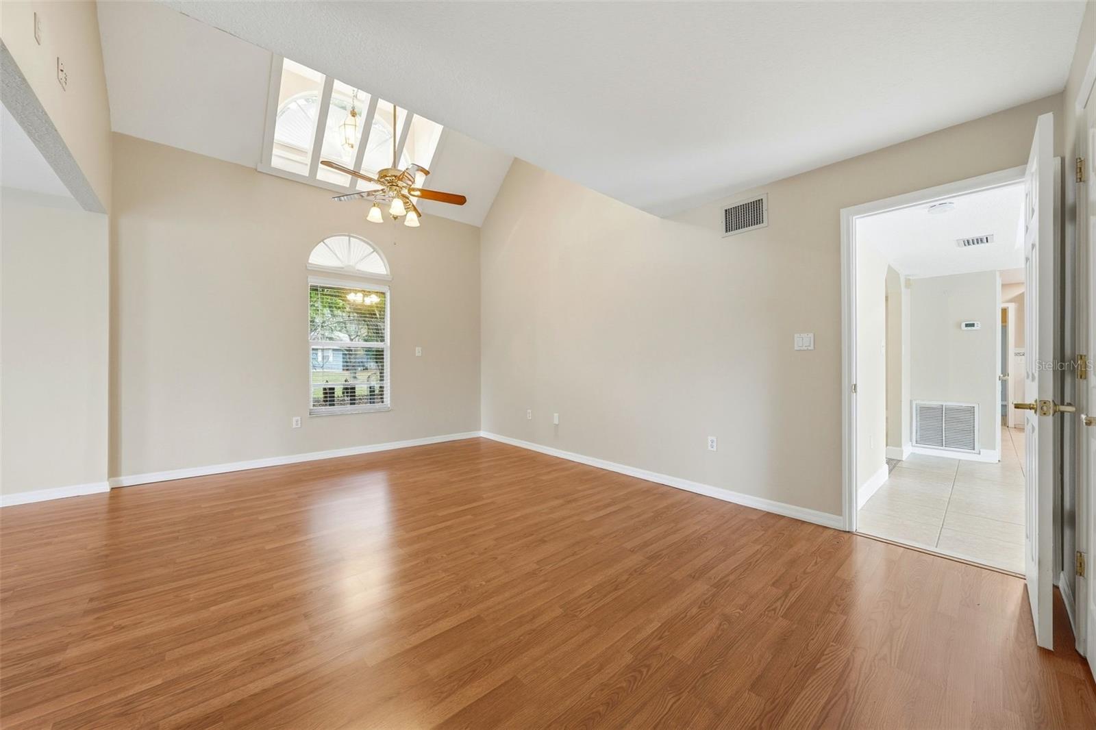 Image 18 of 53 For 12311 Putney Court