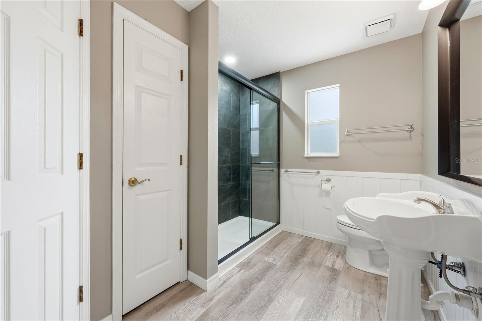 Image 19 of 53 For 12311 Putney Court