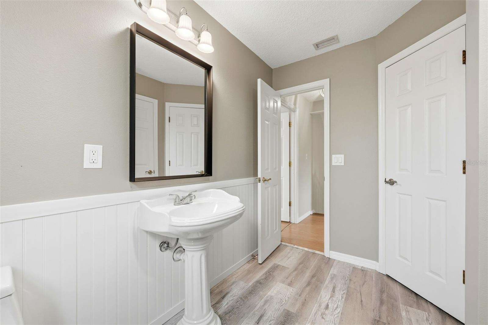 Image 20 of 53 For 12311 Putney Court