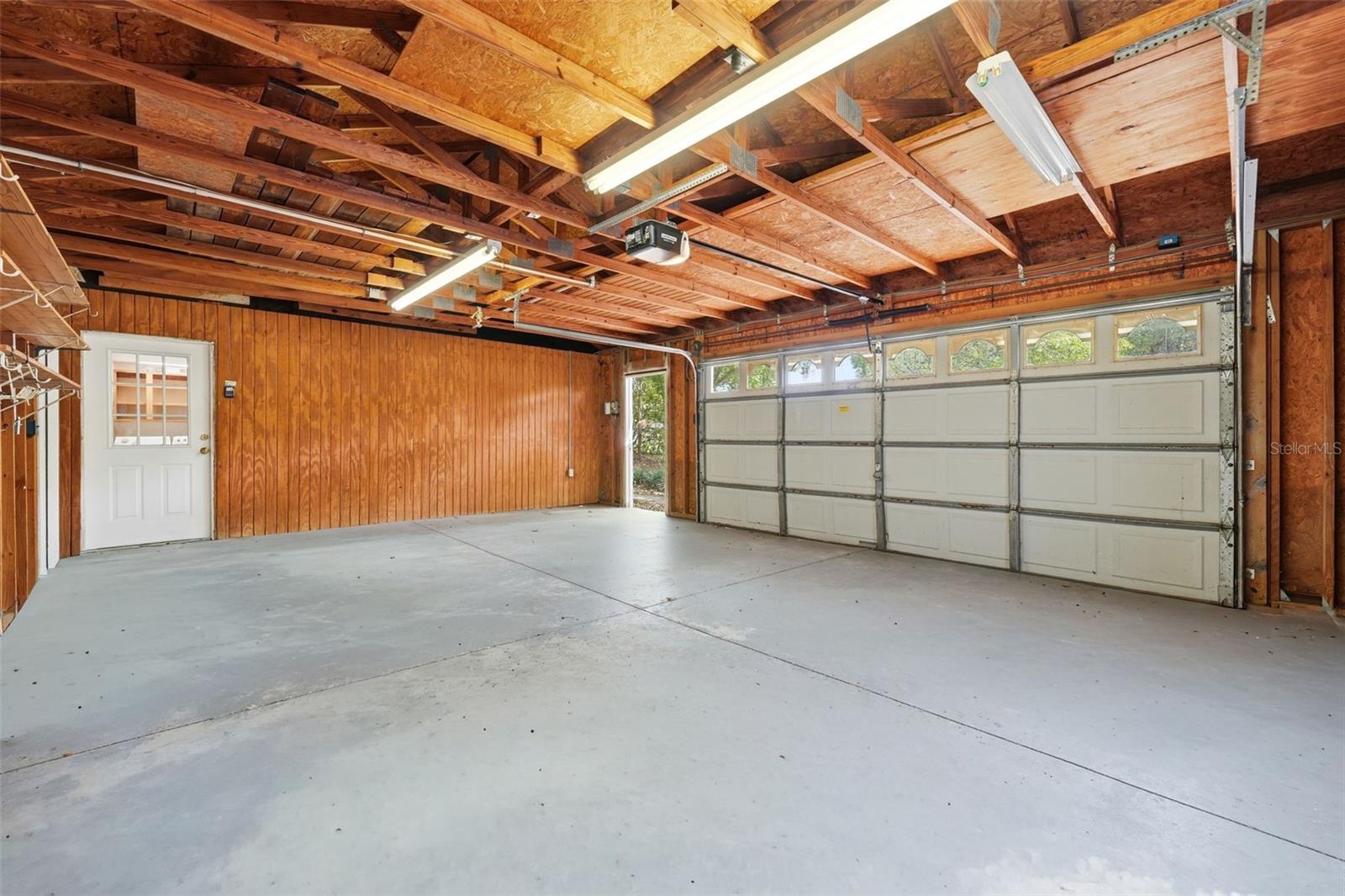 Image 37 of 53 For 12311 Putney Court