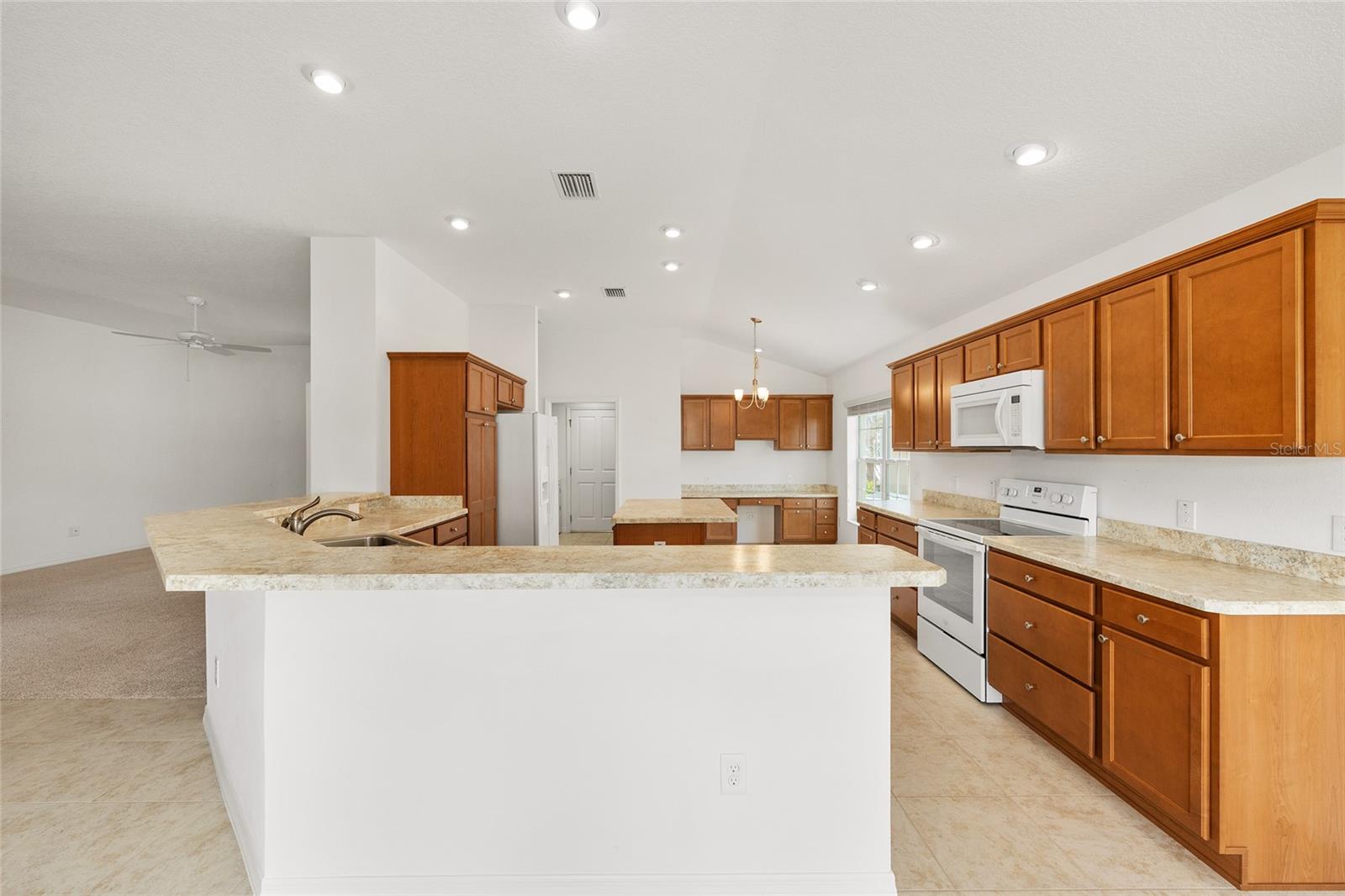 Image 15 of 50 For 1953 Yearling Way