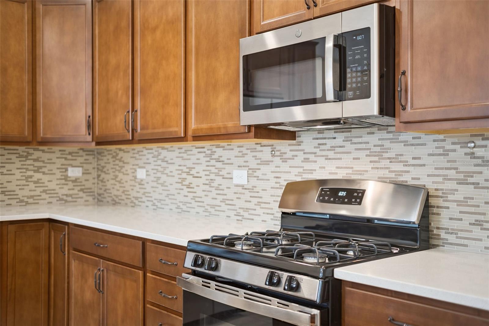 Image 14 of 68 For 5064 Meadow Song Drive