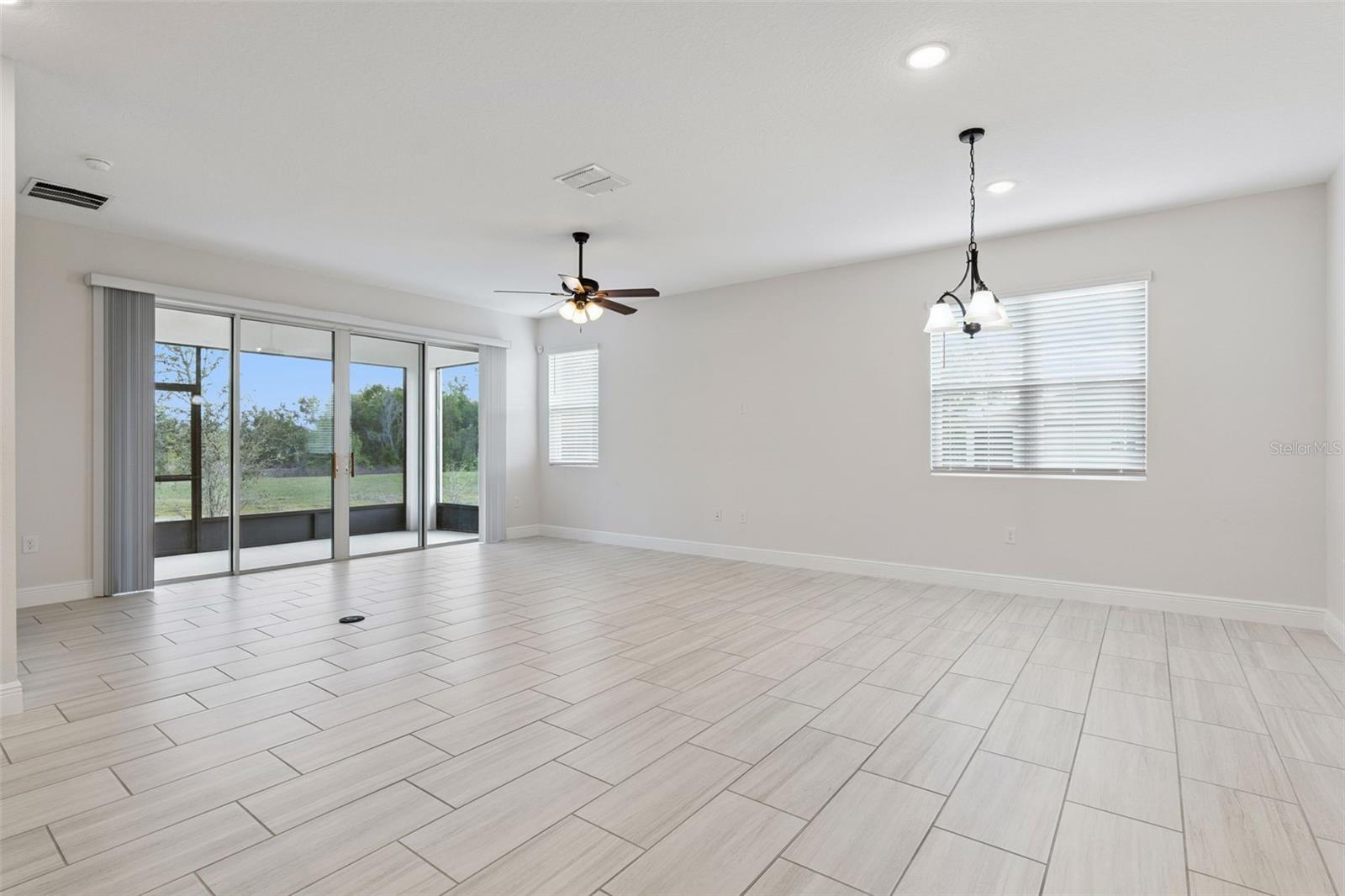 Image 22 of 68 For 5064 Meadow Song Drive