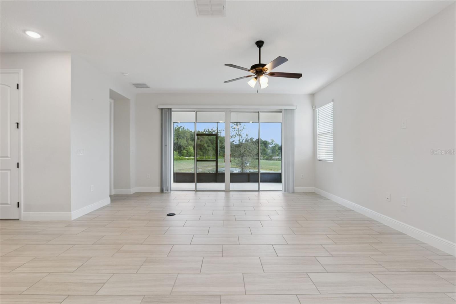 Image 24 of 68 For 5064 Meadow Song Drive