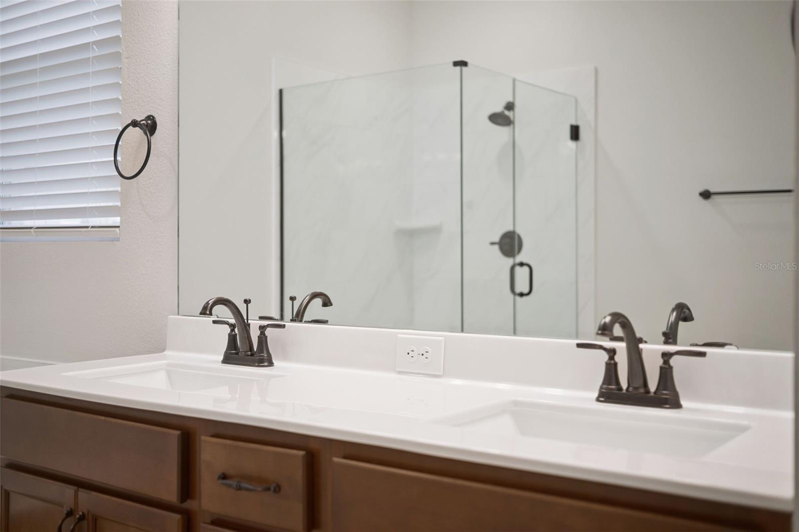 Image 33 of 68 For 5064 Meadow Song Drive