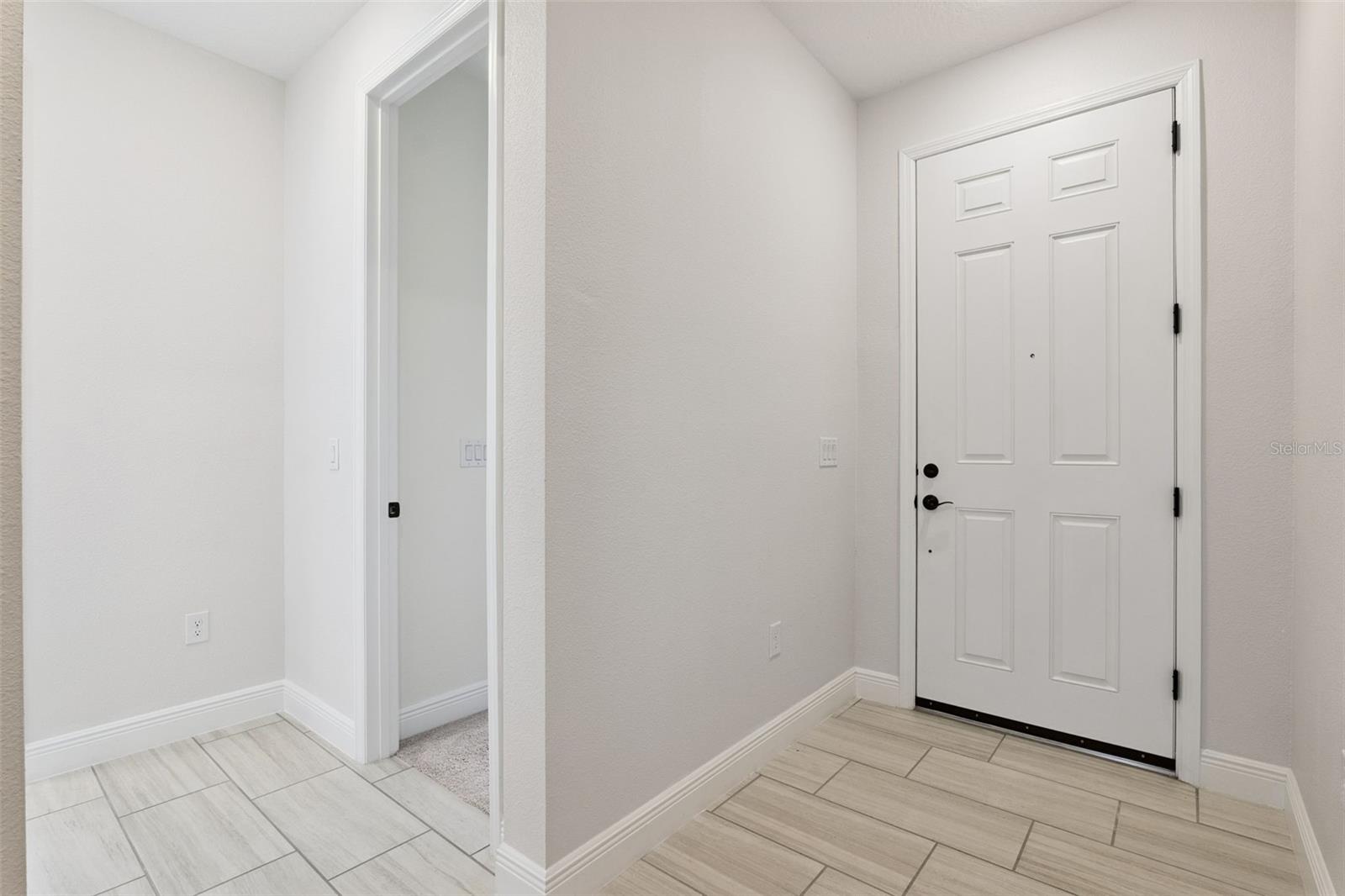 Image 5 of 68 For 5064 Meadow Song Drive