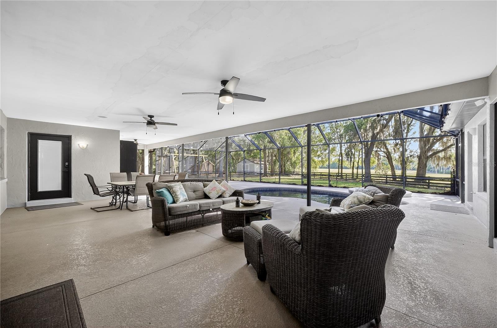 Image 41 of 60 For 1324 Otters View Court