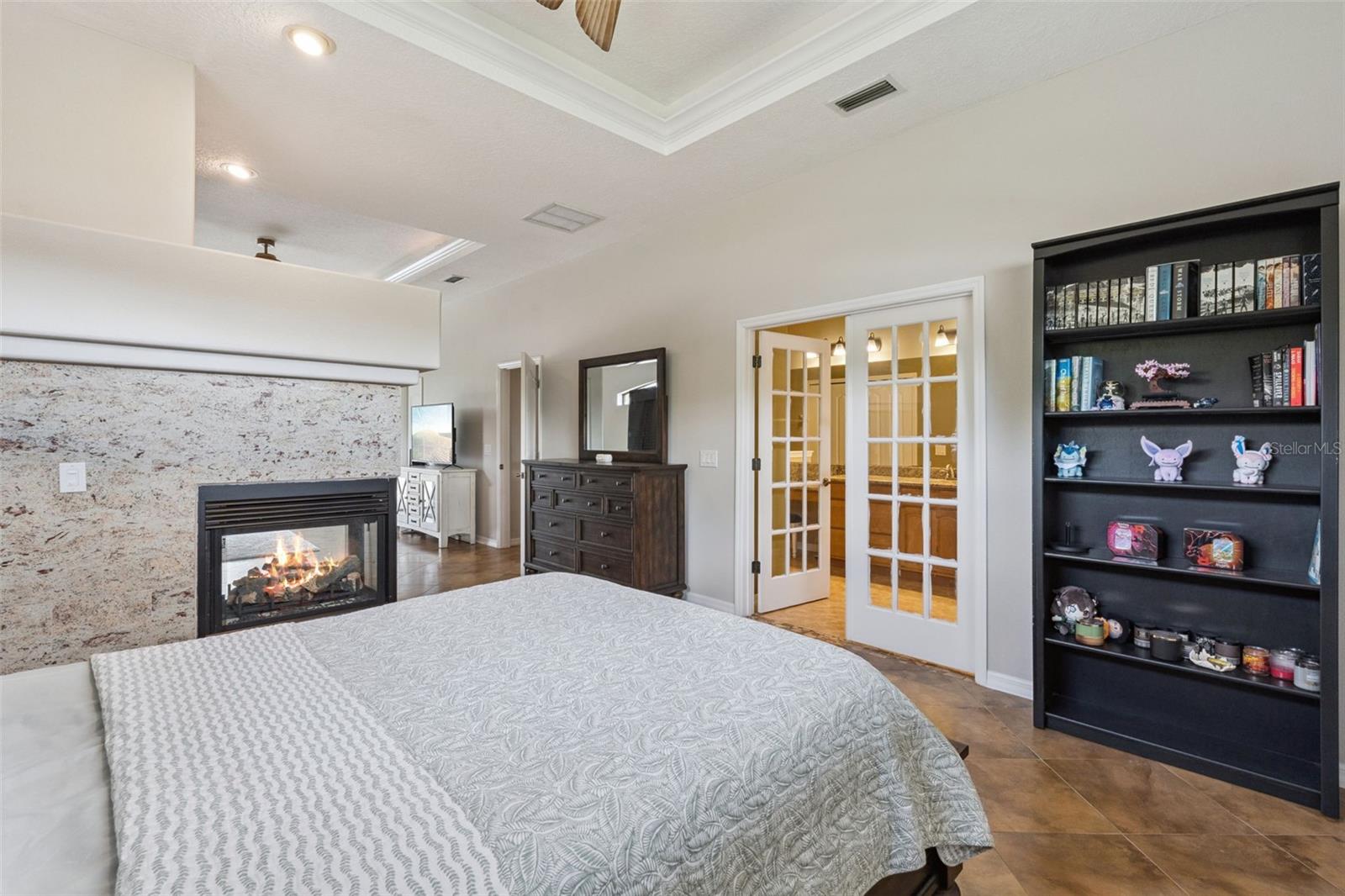 Image 14 of 40 For 7139 Groveland Farms Road