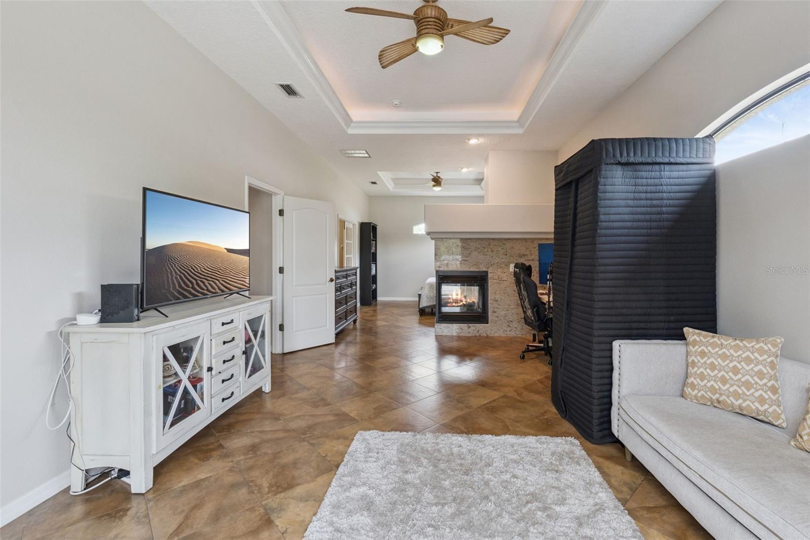 Image 16 of 40 For 7139 Groveland Farms Road