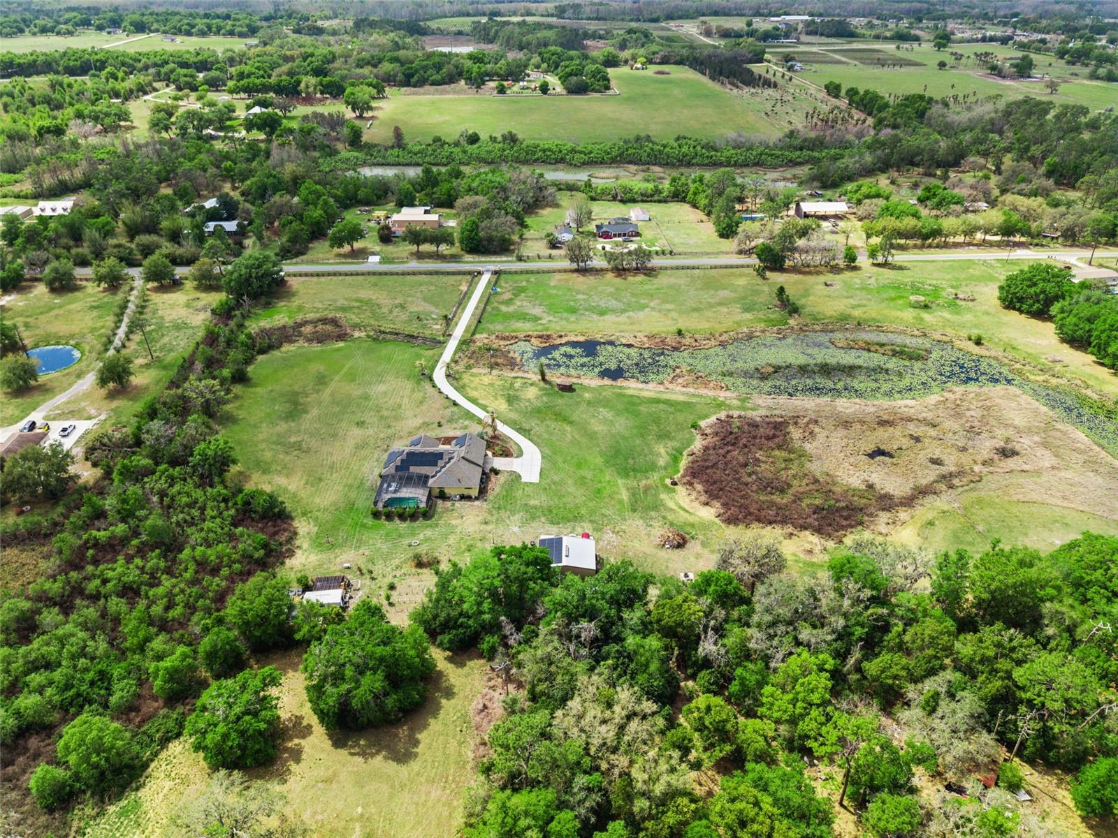 Image 29 of 40 For 7139 Groveland Farms Road