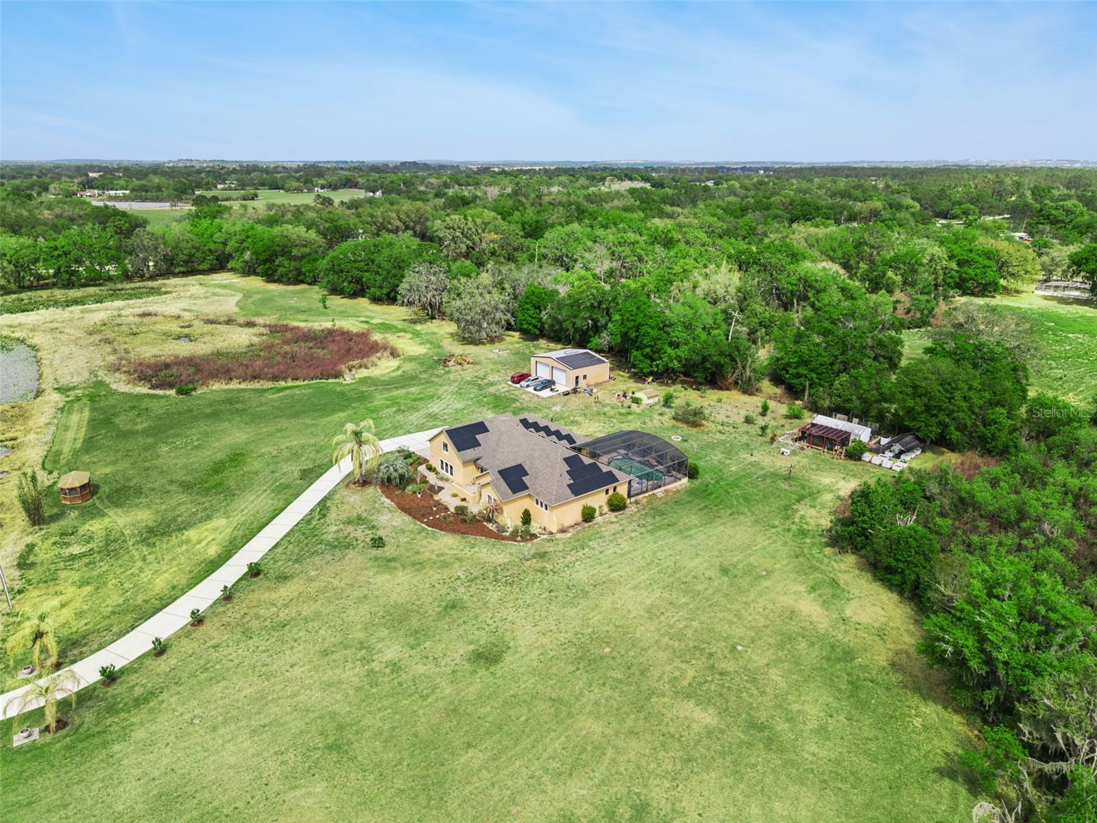 Image 30 of 40 For 7139 Groveland Farms Road