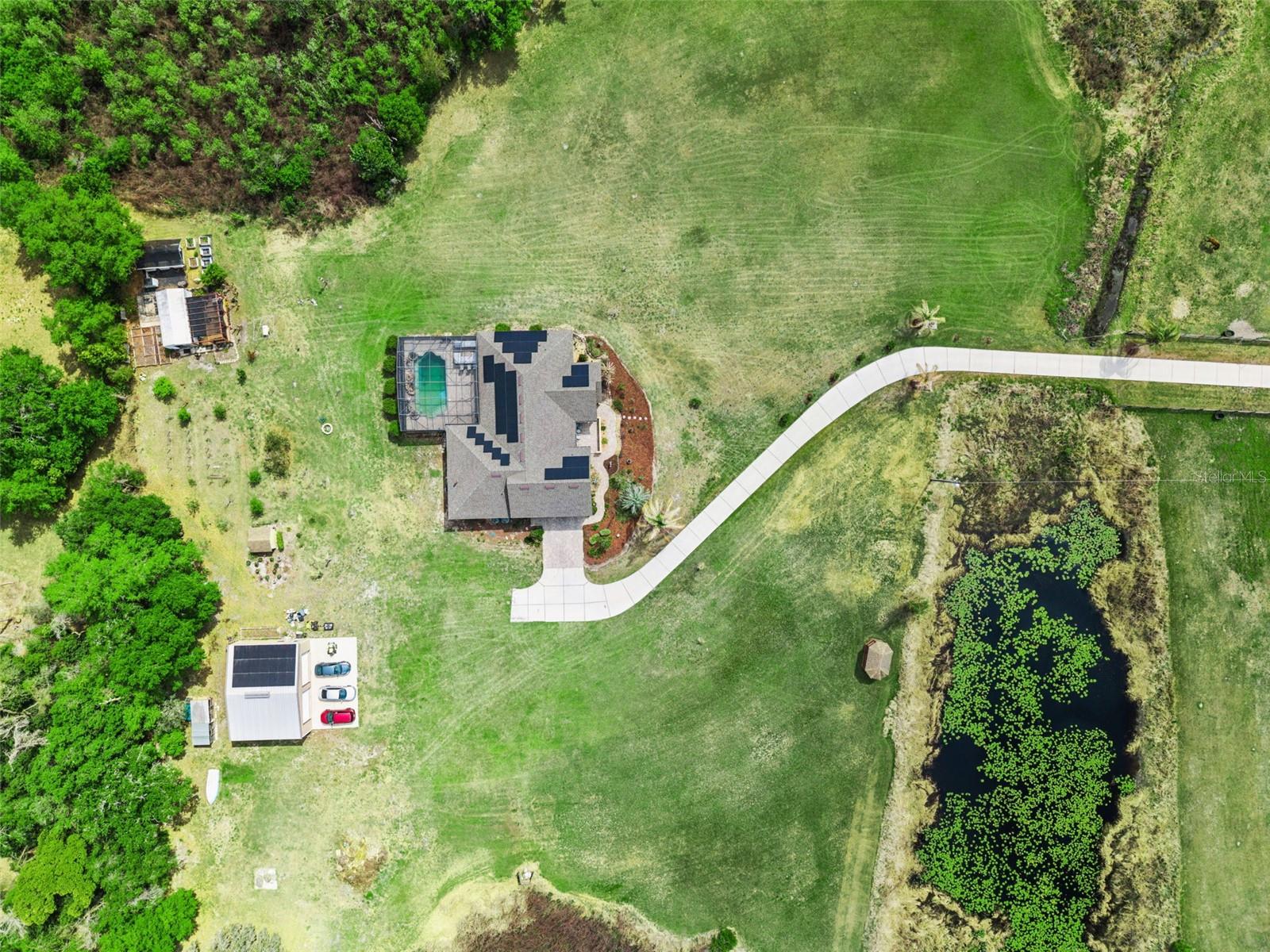 Image 33 of 40 For 7139 Groveland Farms Road