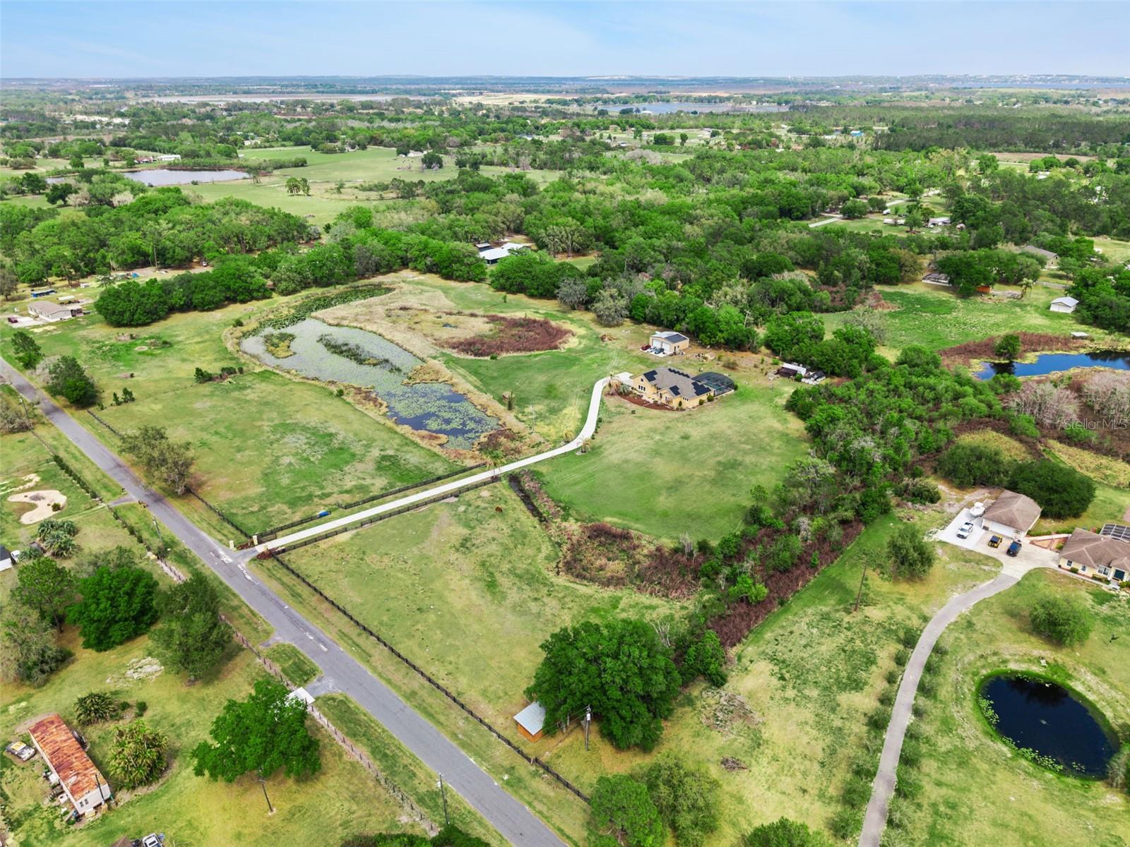 Image 36 of 40 For 7139 Groveland Farms Road