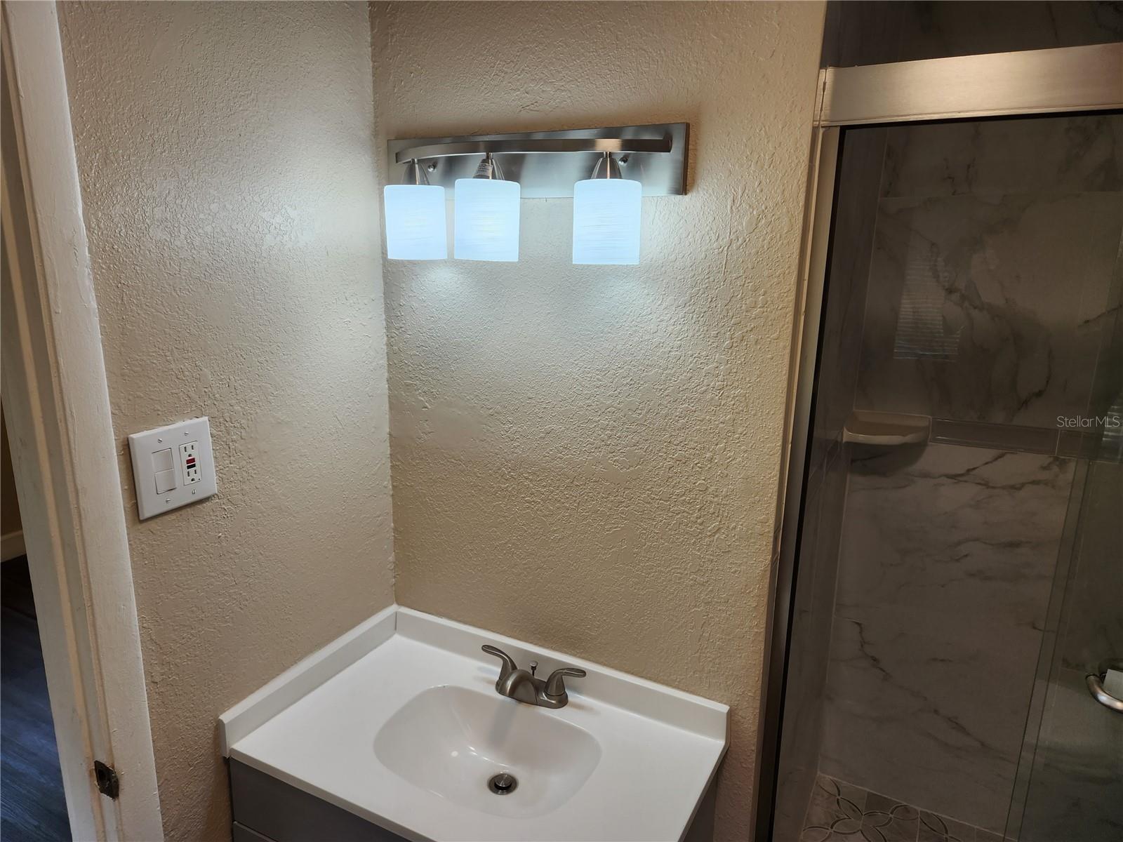 Image 25 of 30 For 3246 7th Lane