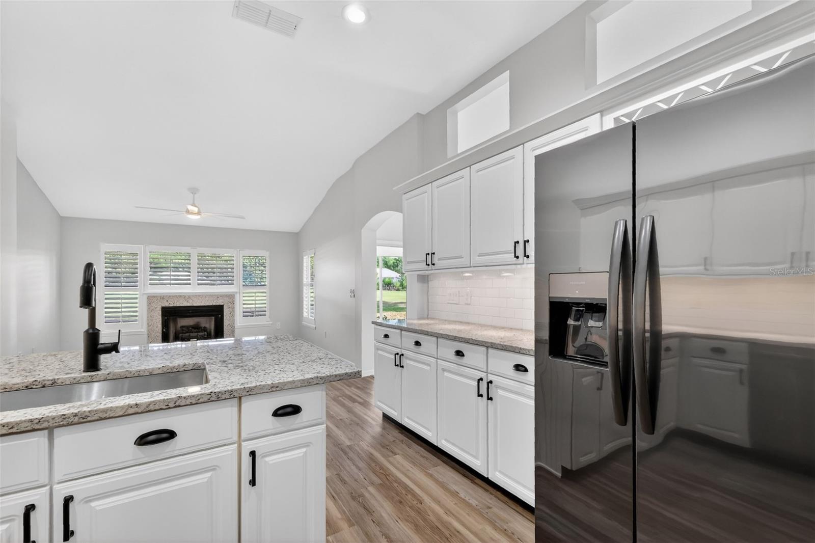 Image 15 of 42 For 6027 Spring Creek Court