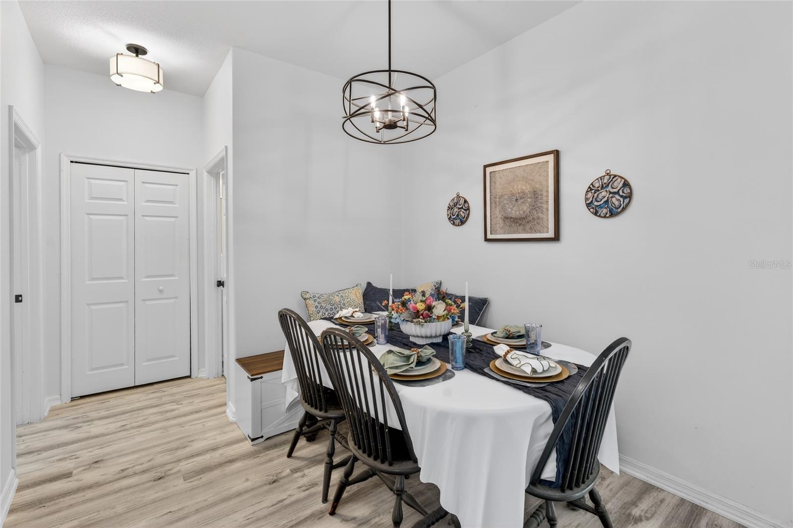 Image 16 of 53 For 1305 Windy Bluff Drive