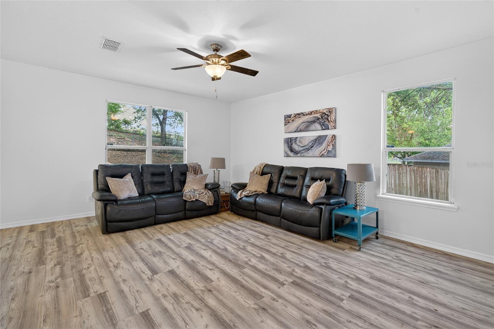 Image 8 of 53 For 1305 Windy Bluff Drive