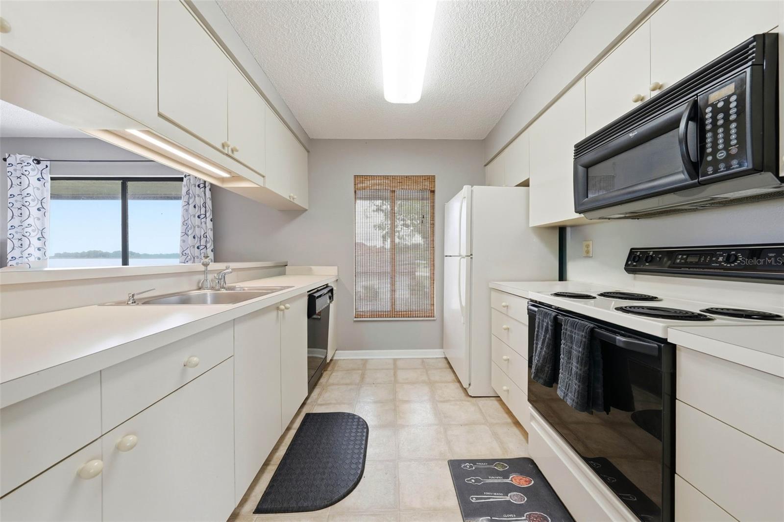 Image 34 of 64 For 29116 Beauclaire Drive