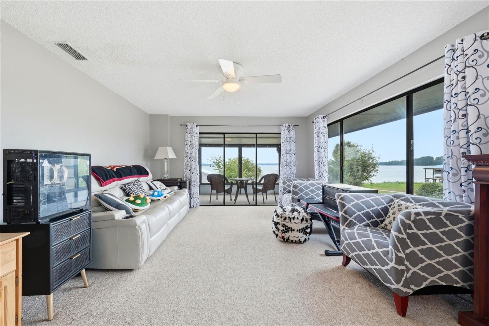 Image 37 of 64 For 29116 Beauclaire Drive