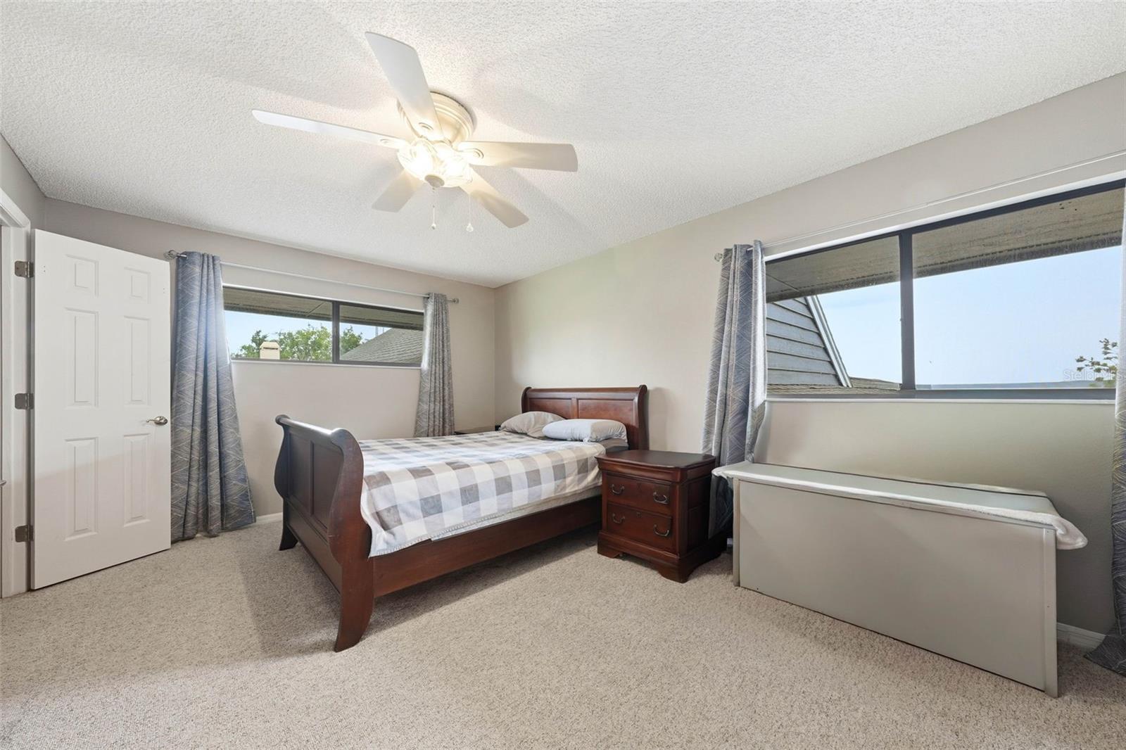 Image 41 of 64 For 29116 Beauclaire Drive