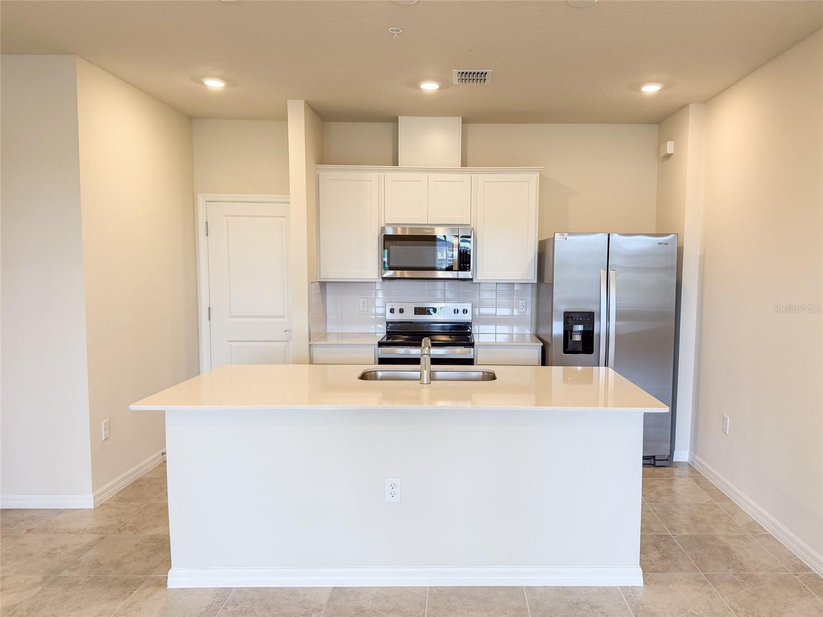 Image 6 of 49 For 10537 Glowing Beacon Street