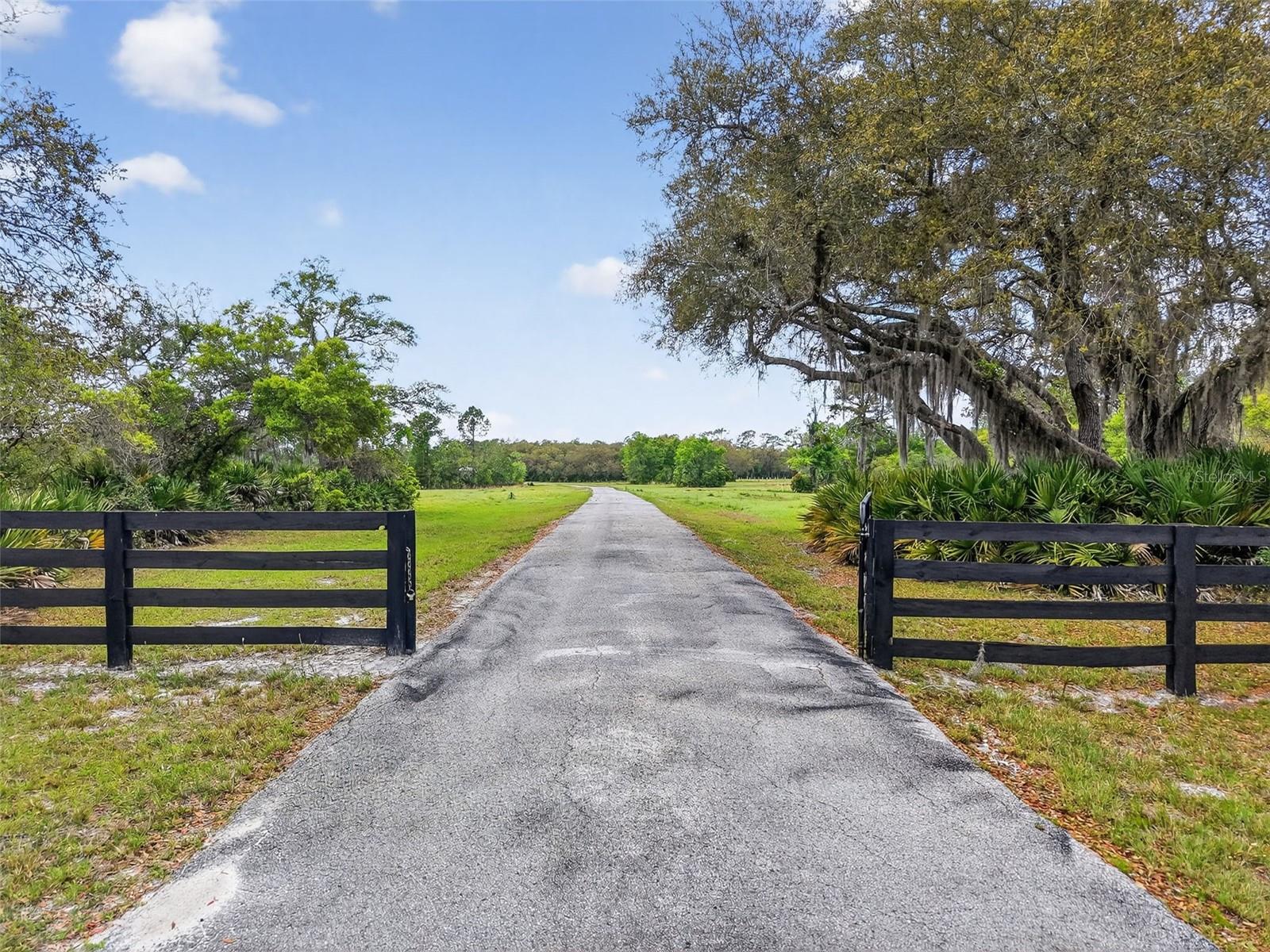 Image 2 of 37 For 36707 County Road 439