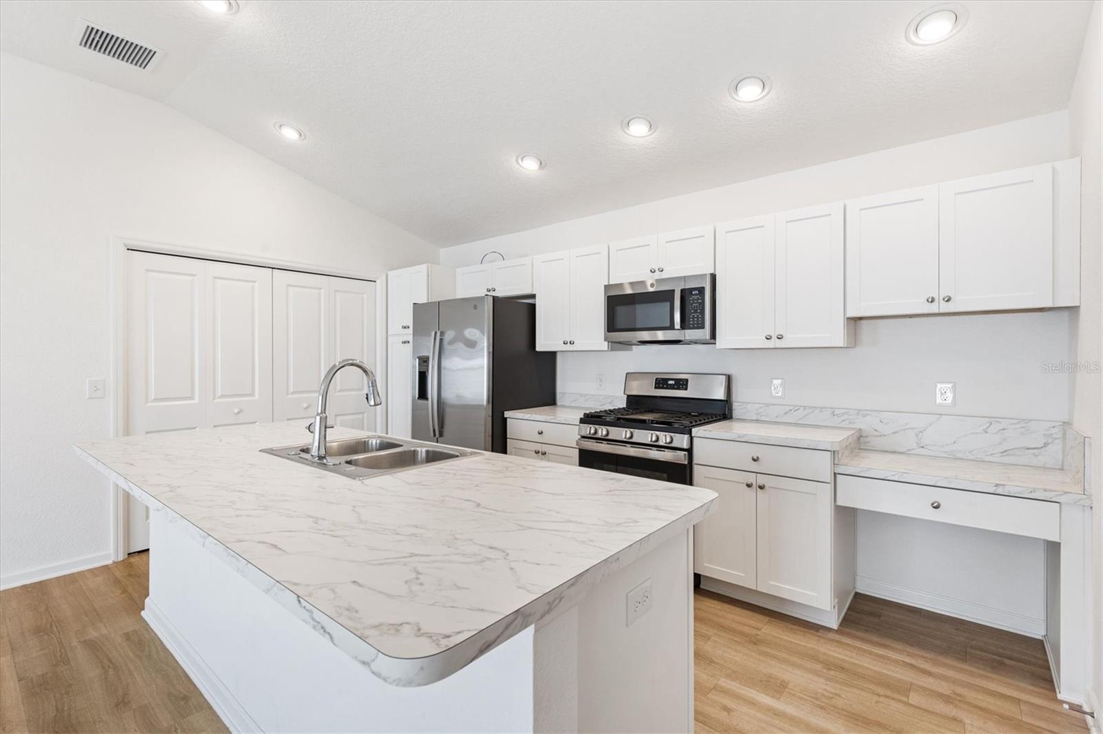 Image 19 of 46 For 7185 Fay Court