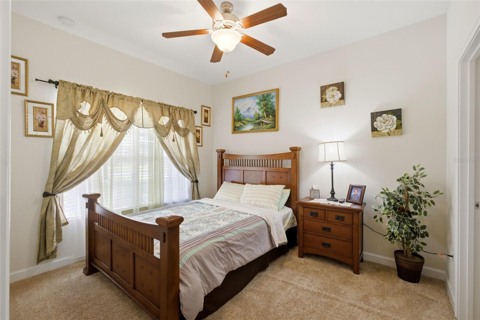 Image 19 of 36 For 3624 Solana Circle B