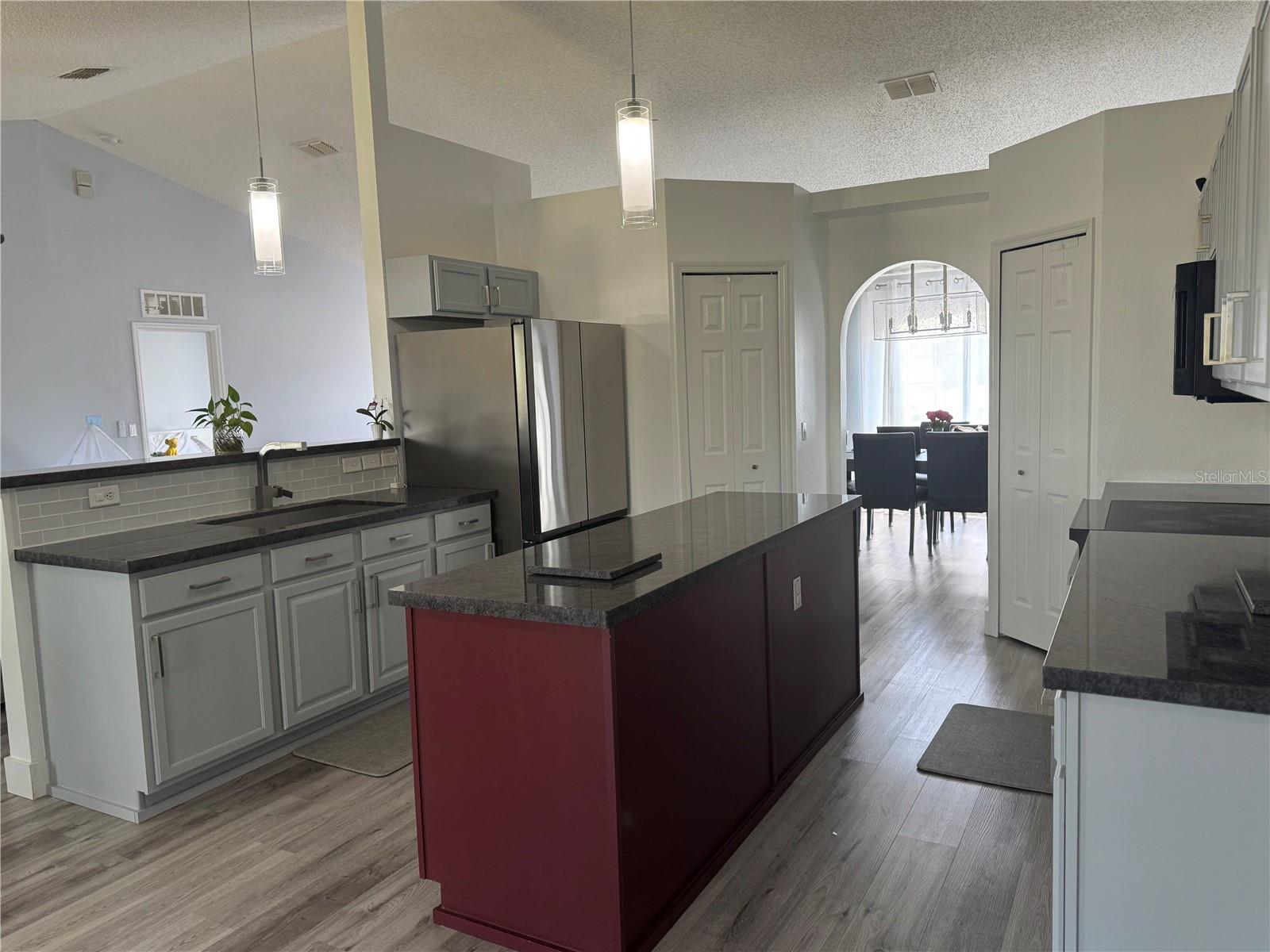 Image 15 of 65 For 1109 Union Avenue