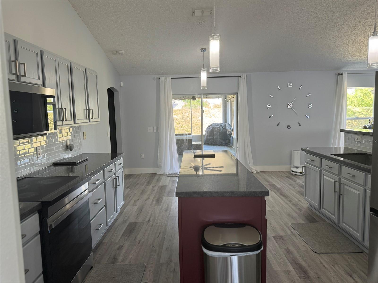 Image 16 of 65 For 1109 Union Avenue