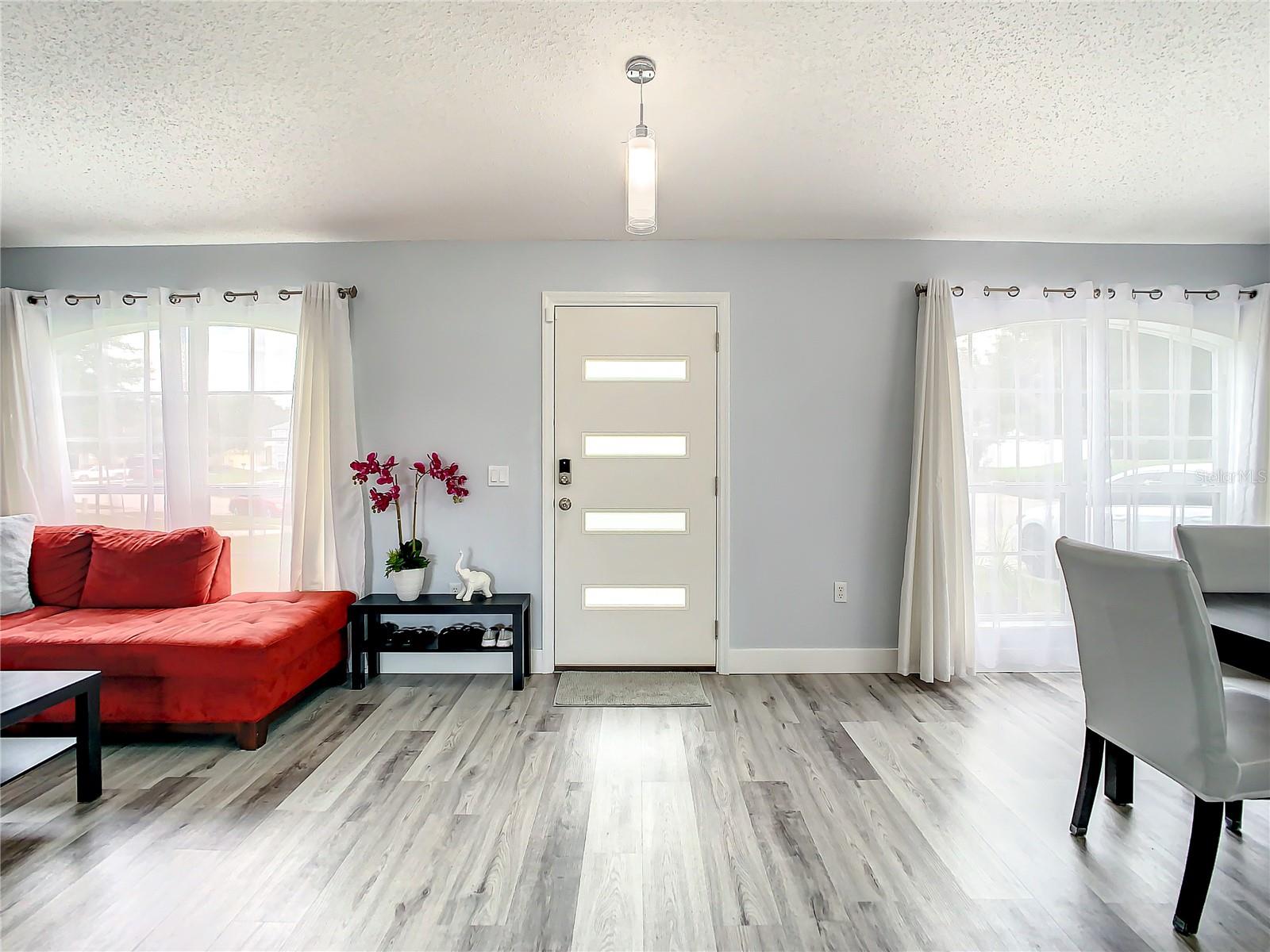 Image 4 of 65 For 1109 Union Avenue