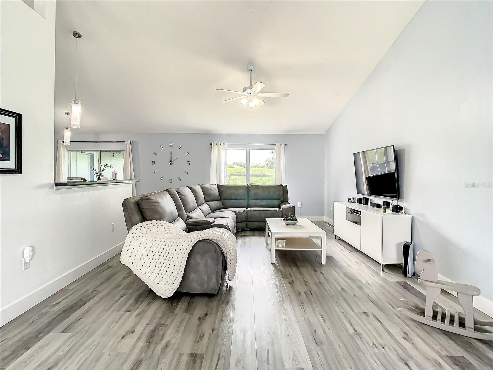 Image 7 of 65 For 1109 Union Avenue