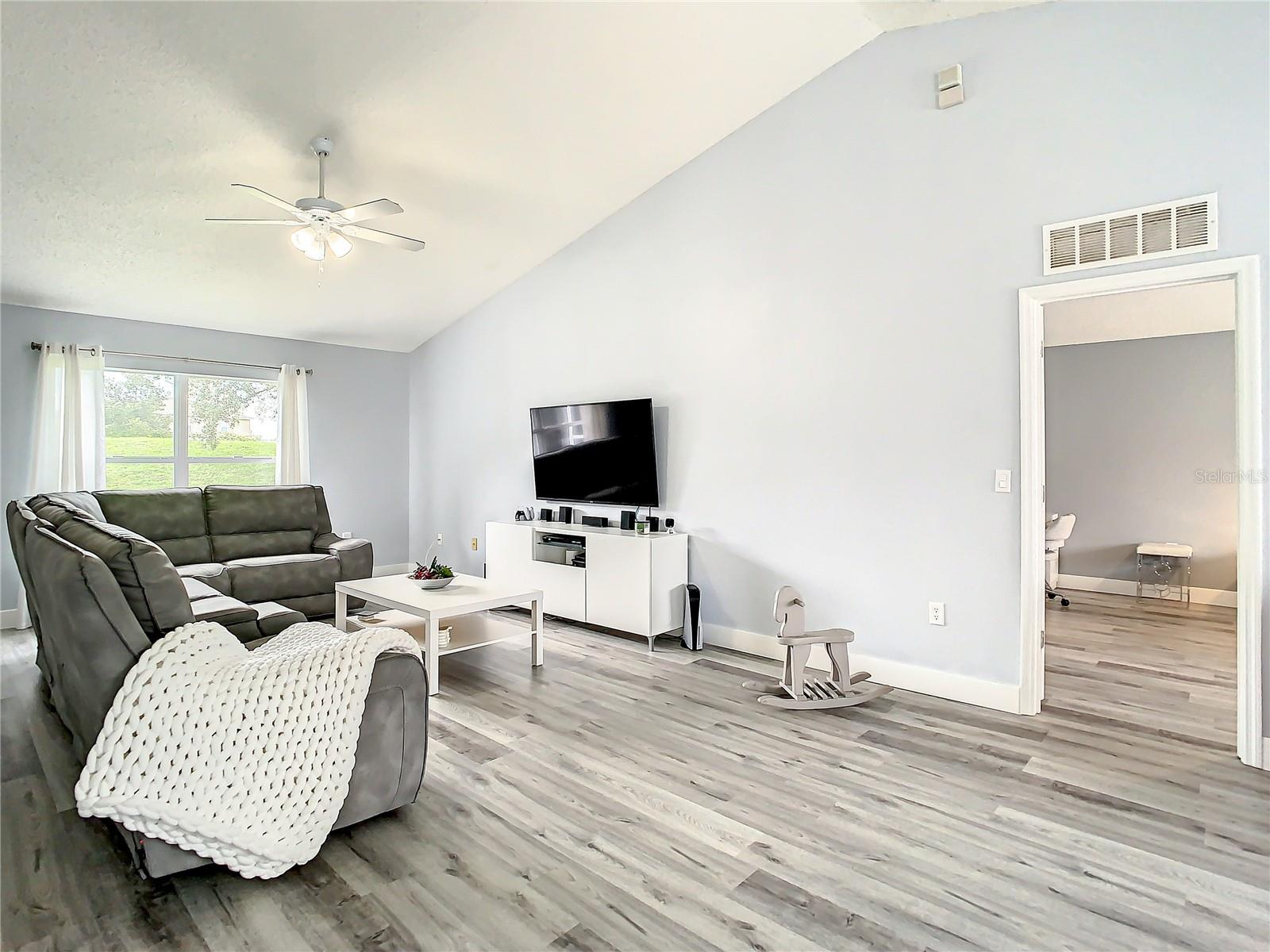 Image 8 of 65 For 1109 Union Avenue