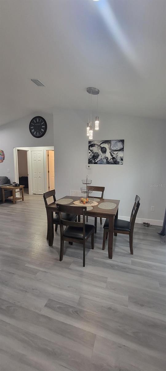 Image 7 of 18 For 13233 106th Street