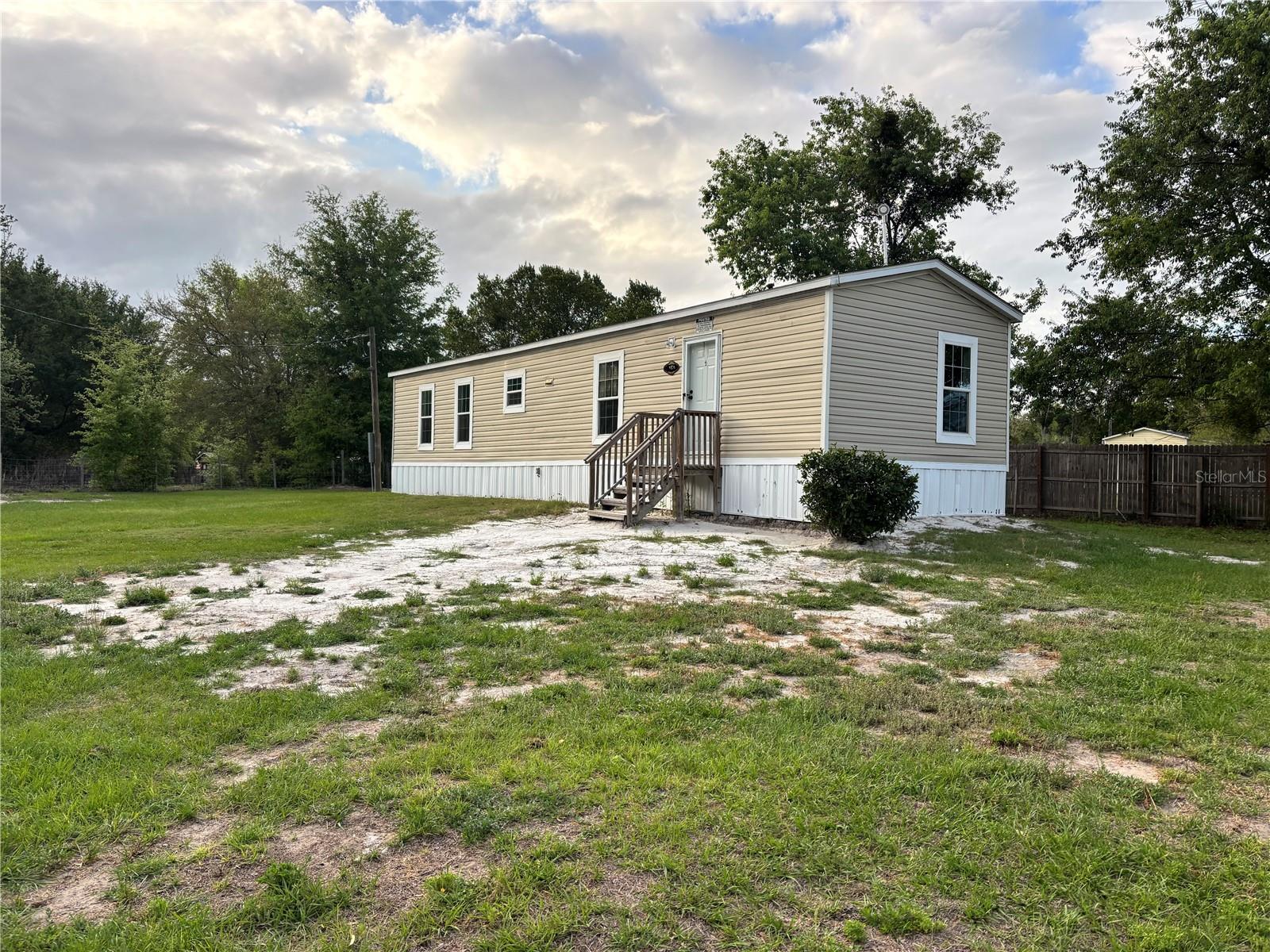 Image 2 of 43 For 11511 110th Terrace