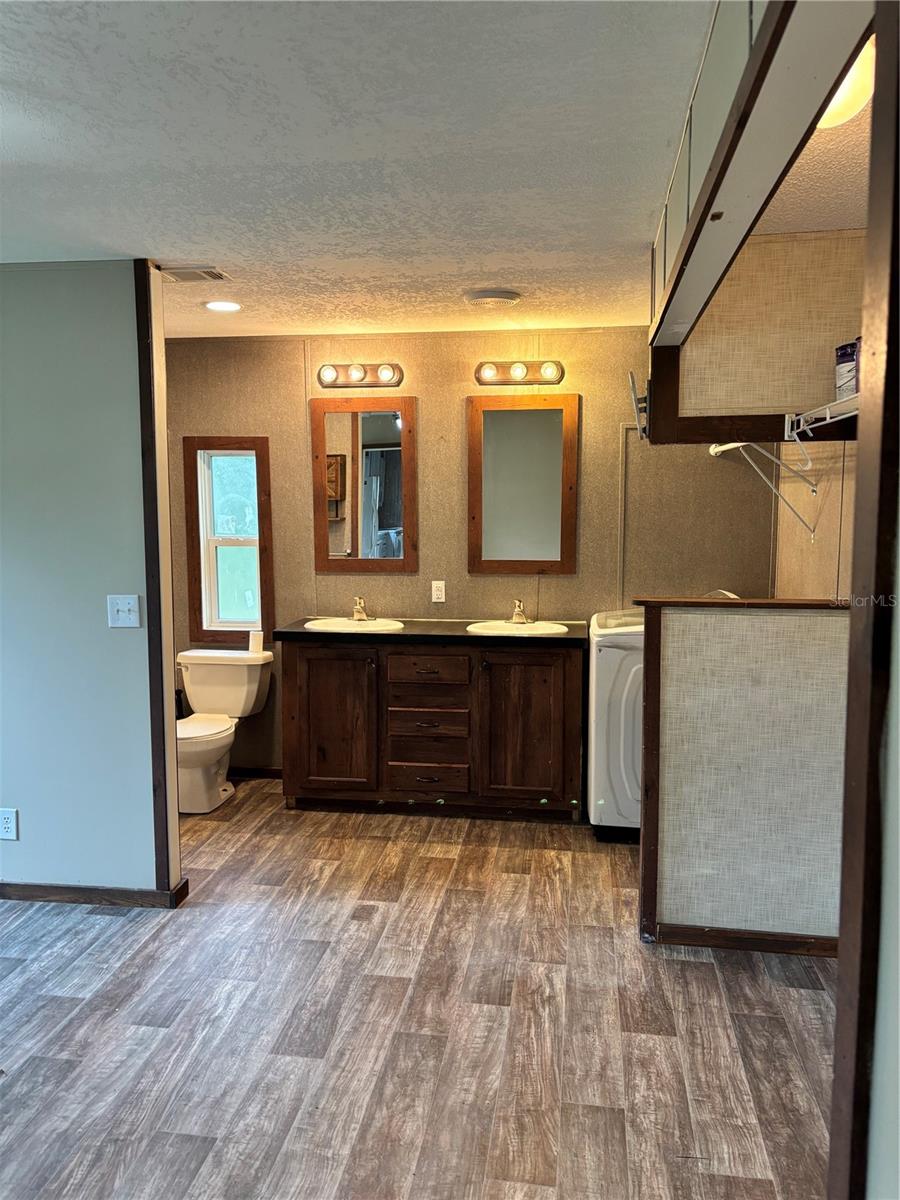 Image 25 of 43 For 11511 110th Terrace