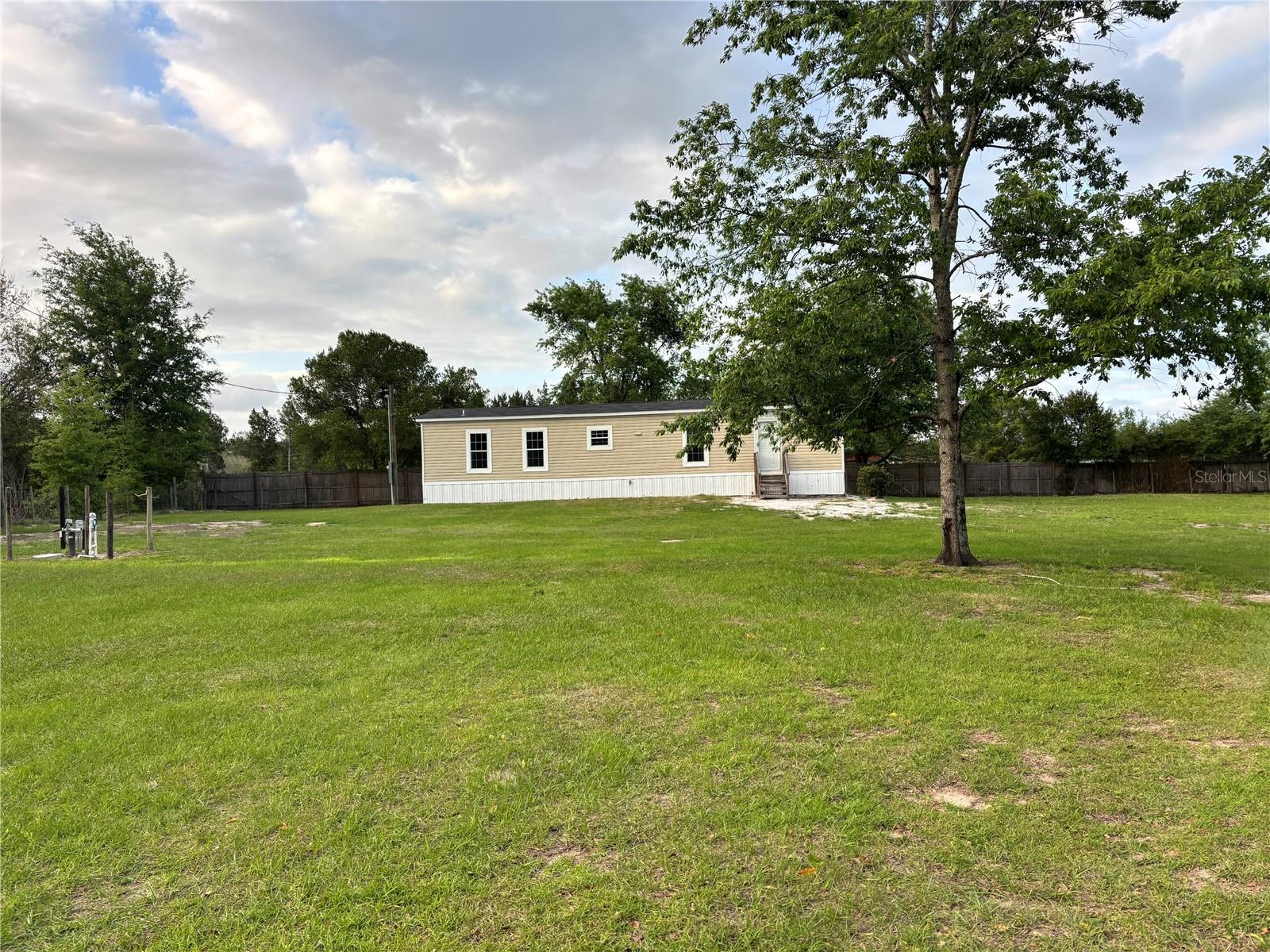 Image 3 of 43 For 11511 110th Terrace