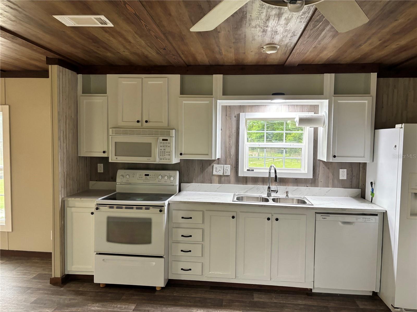 Image 34 of 43 For 11511 110th Terrace