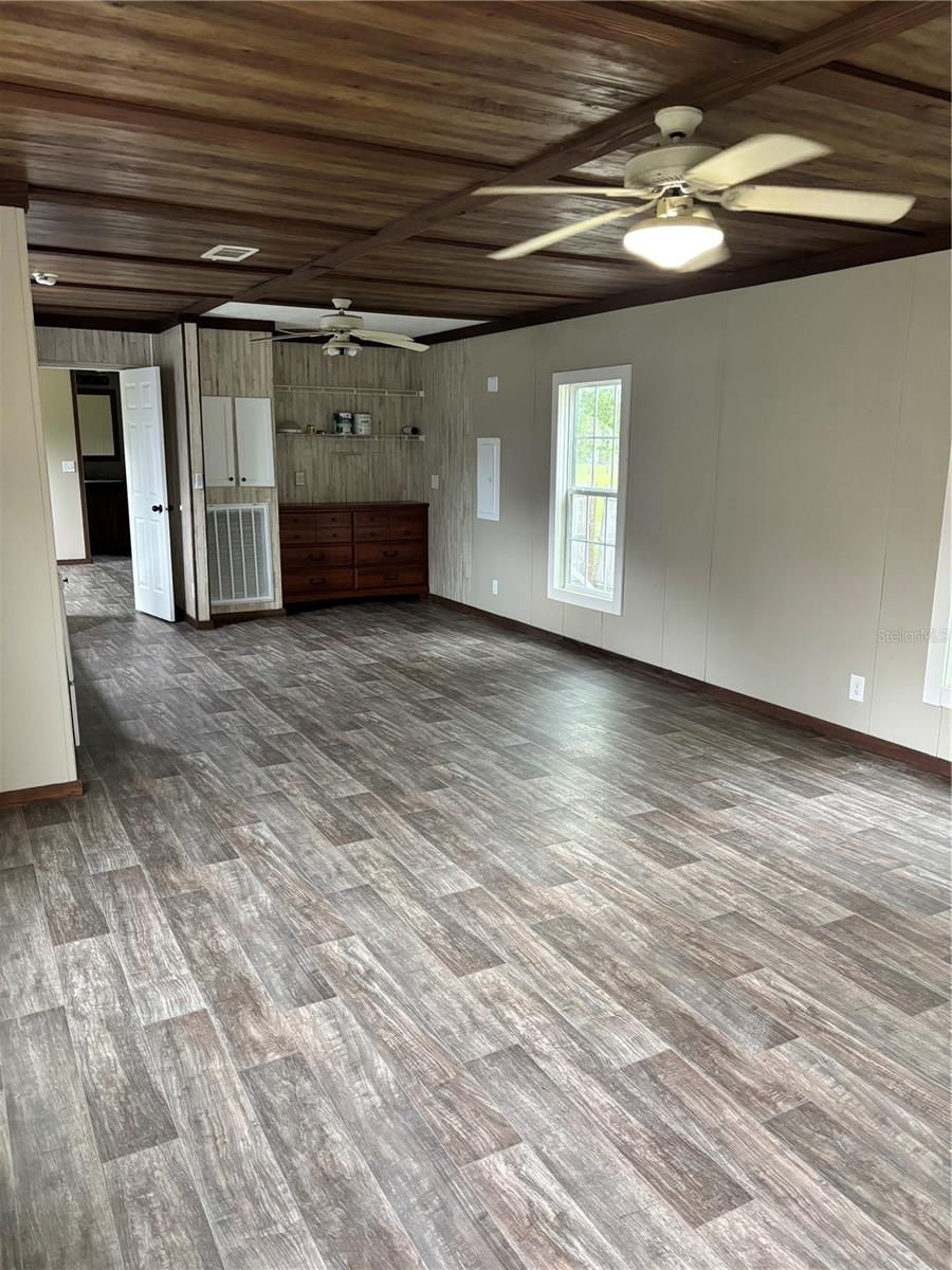 Image 35 of 43 For 11511 110th Terrace