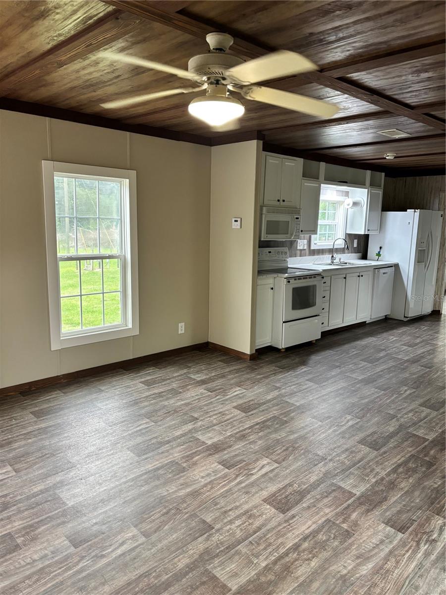 Image 37 of 43 For 11511 110th Terrace