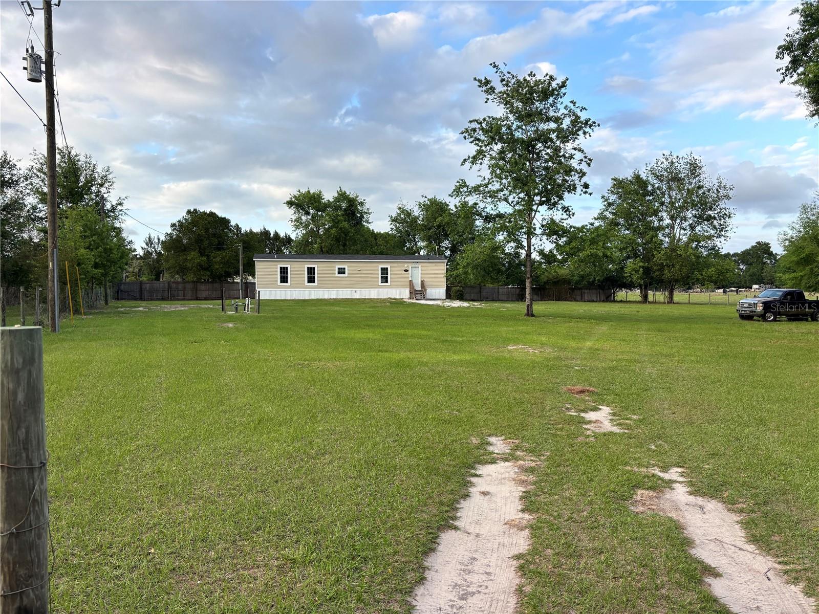 Image 4 of 43 For 11511 110th Terrace